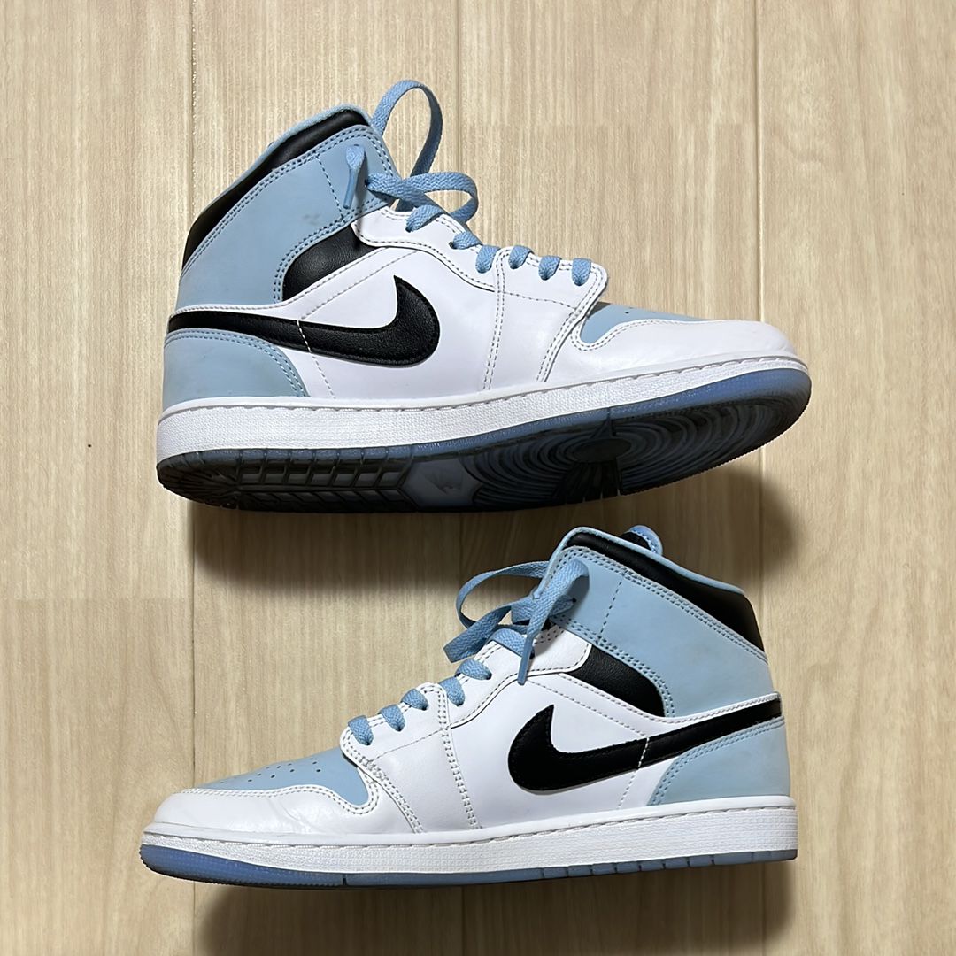 Nike Air Jordan 1 Mid "Ice Blue Nubuck"