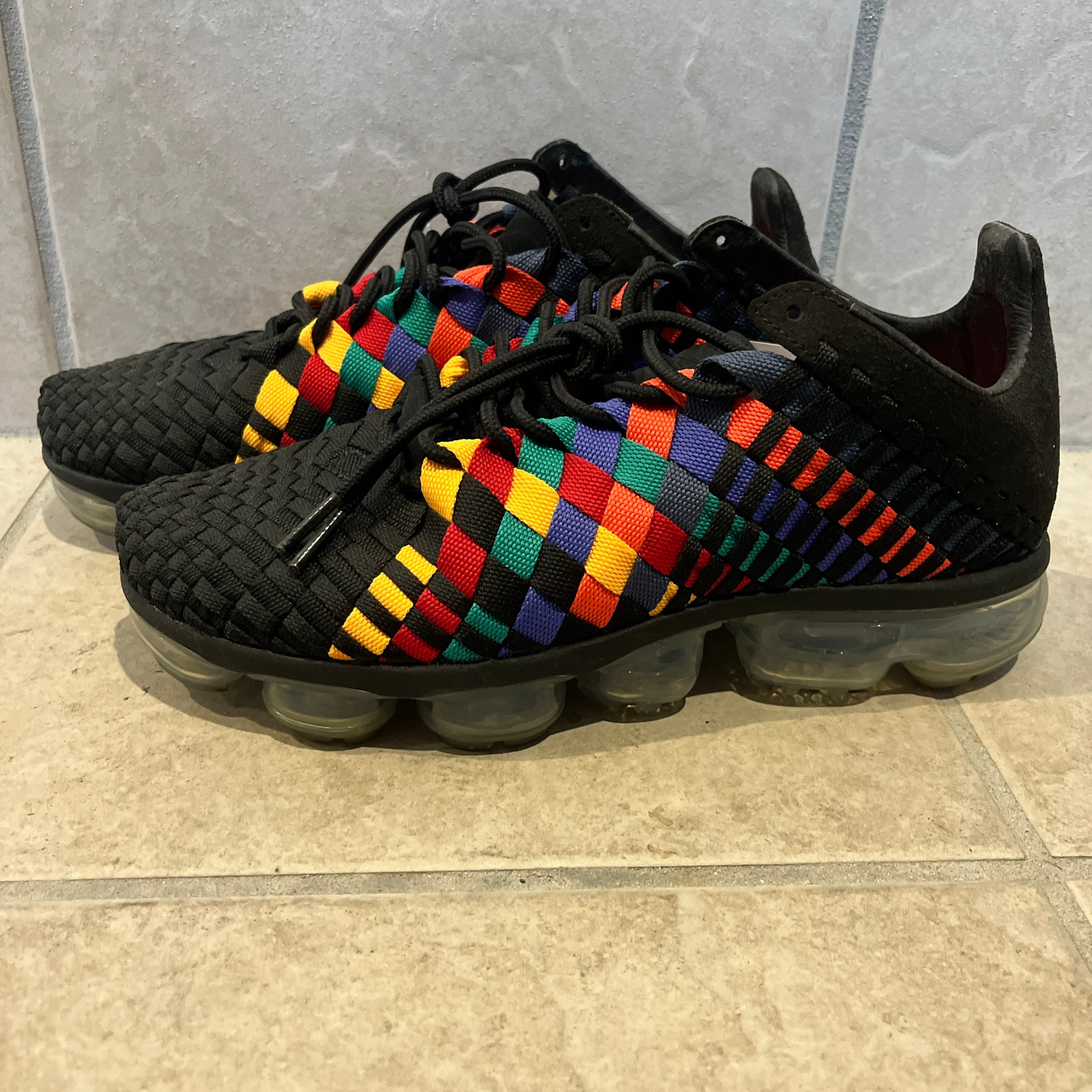 Nike Air Vapormax Inneva "Black/Multi Color"