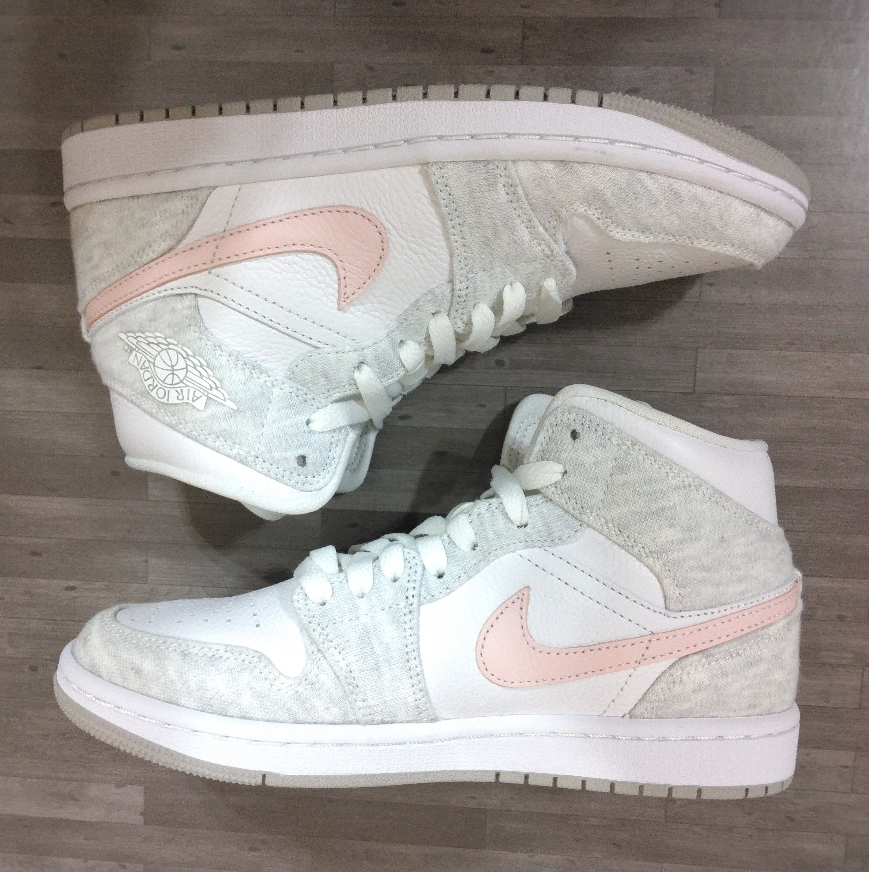 Nike Women's Air Jordan 1 Mid SE "Light Iron Ore"