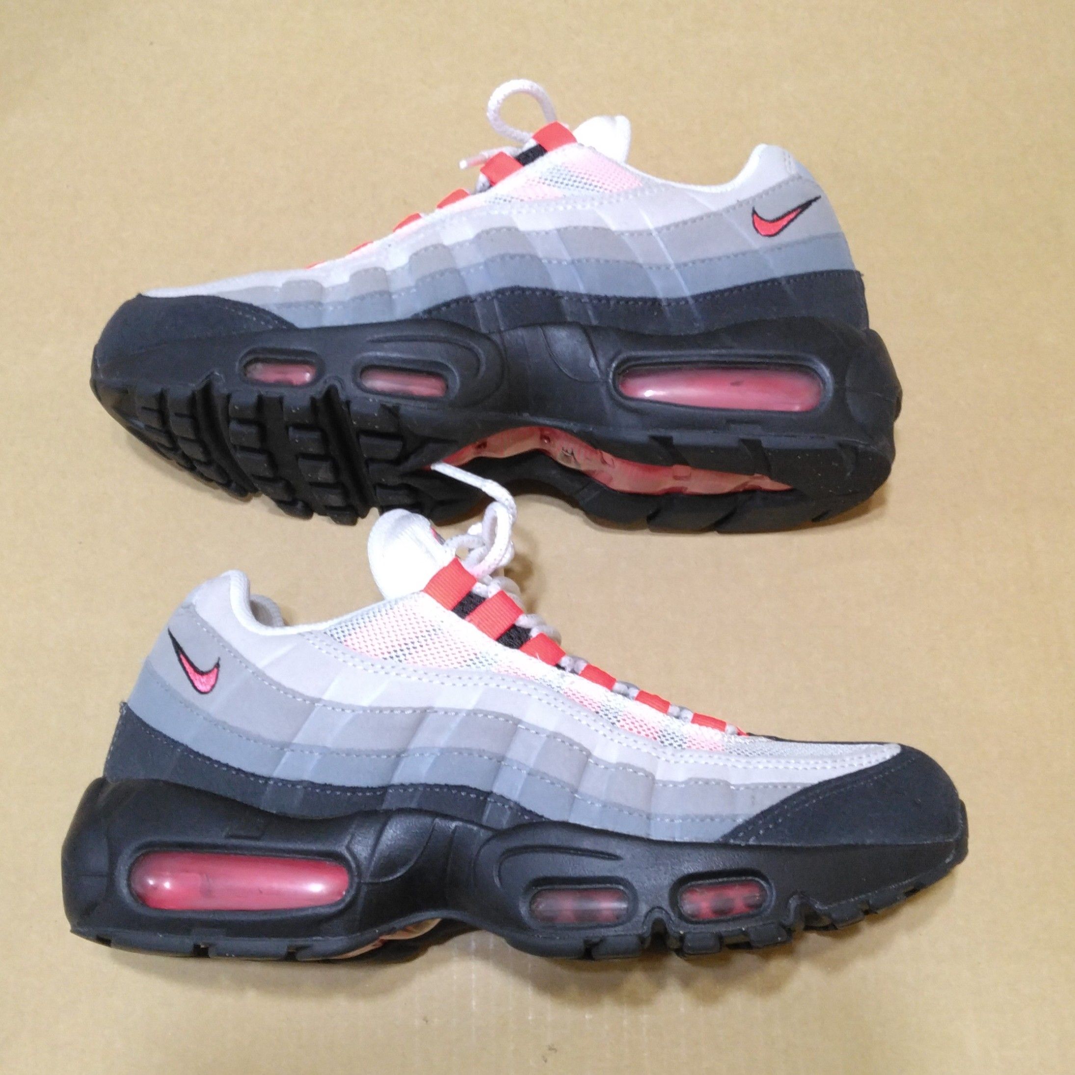 Nike Air Max 95 "White/Solar Red"