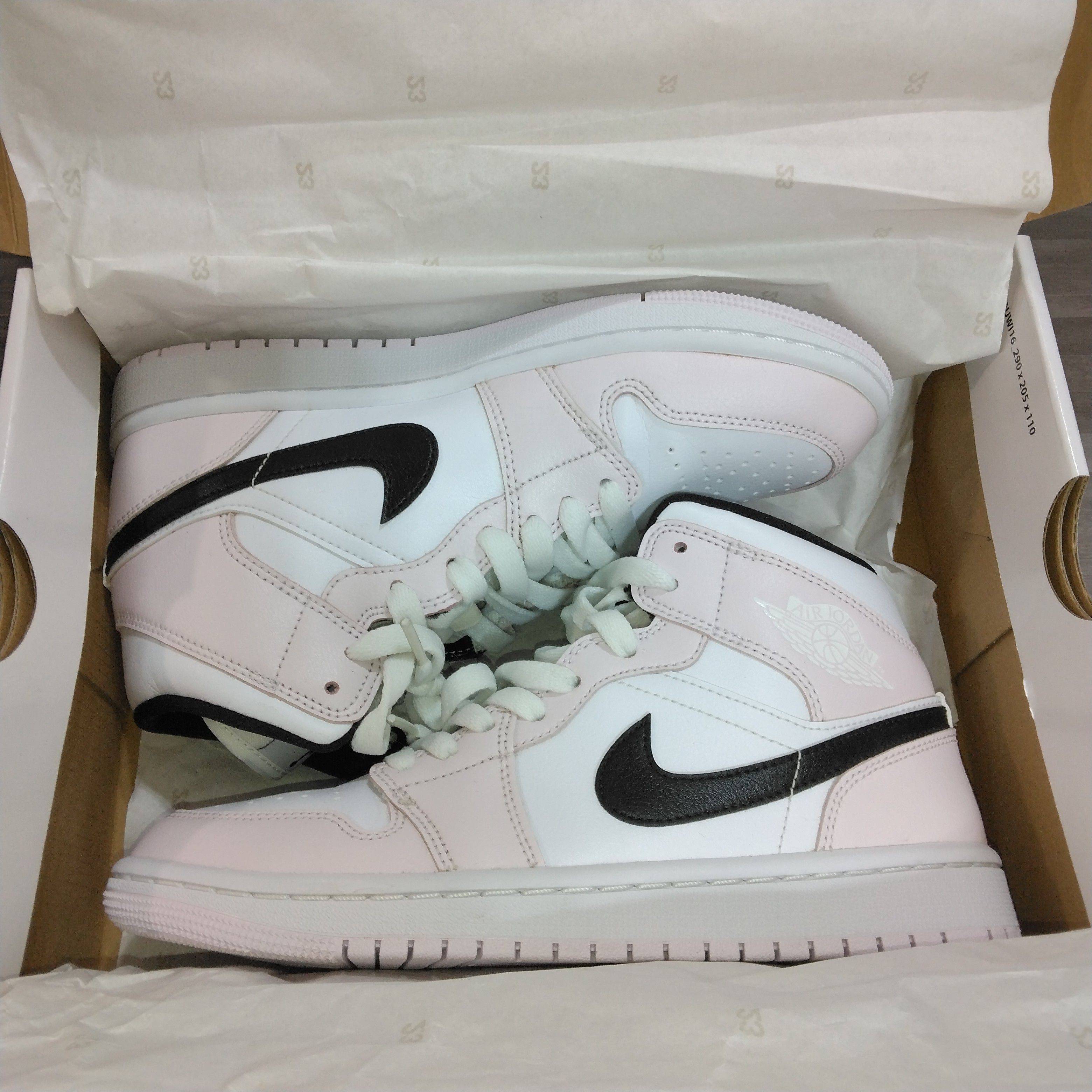 Nike Women's Air Jordan 1 Mid "Light Violet/White/Black"