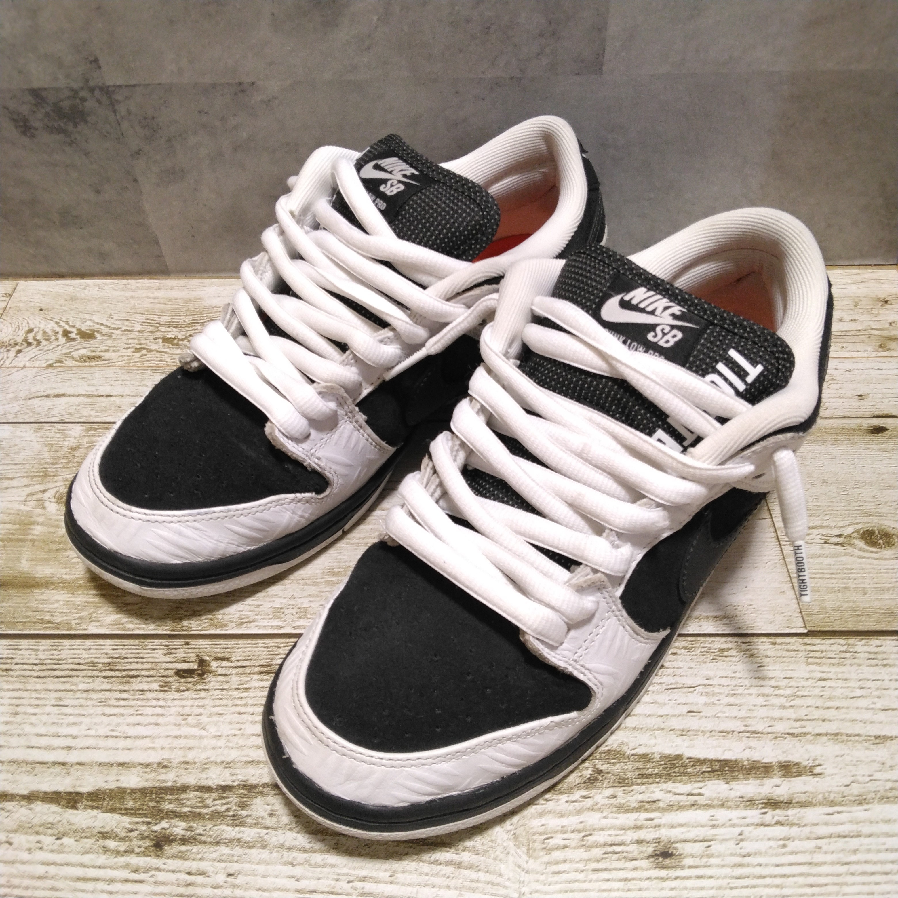 TIGHTBOOTH × Nike SB Dunk Low Pro QS "Black and White"