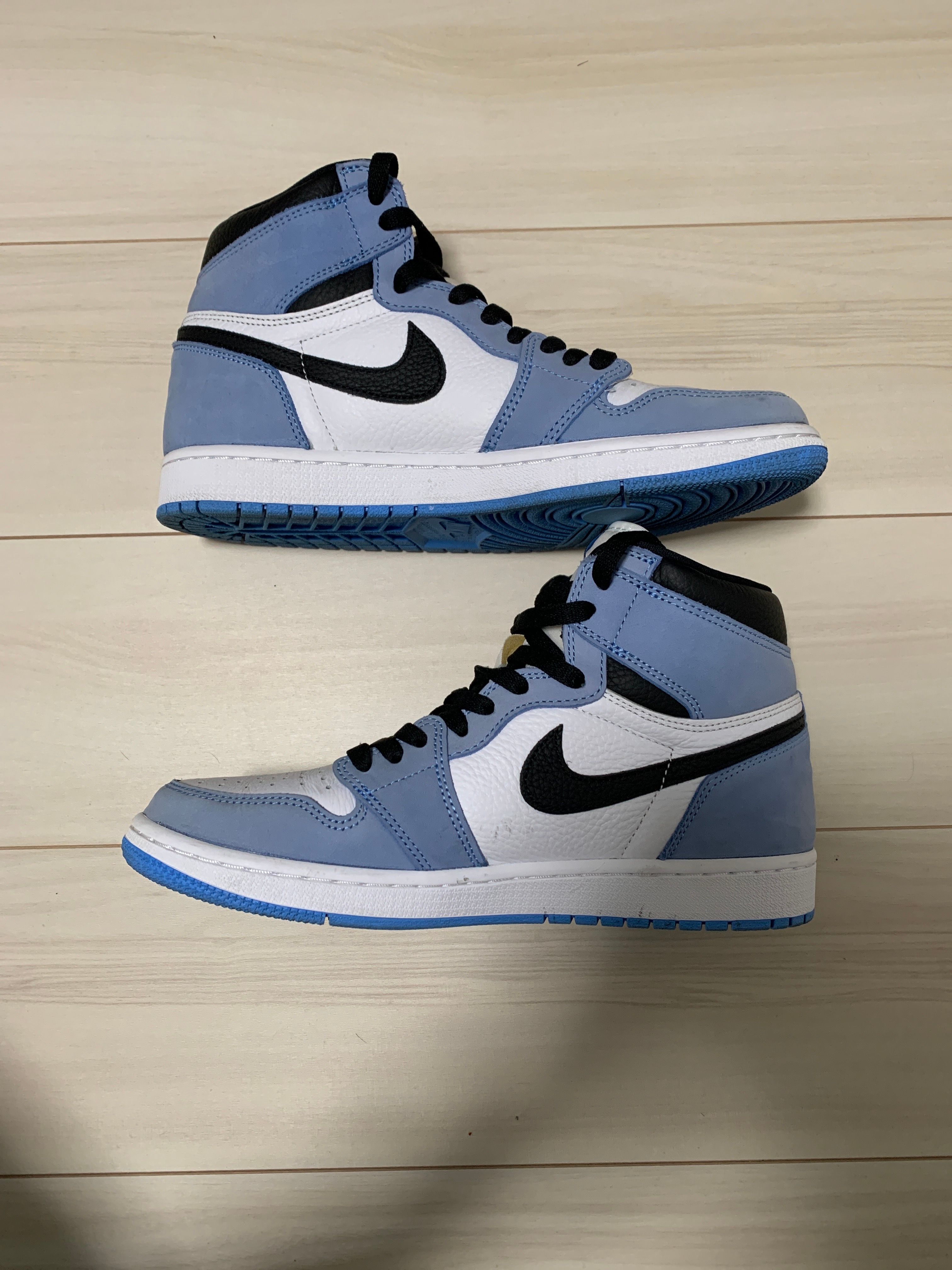 Nike Air Jordan 1 High OG "University Blue"