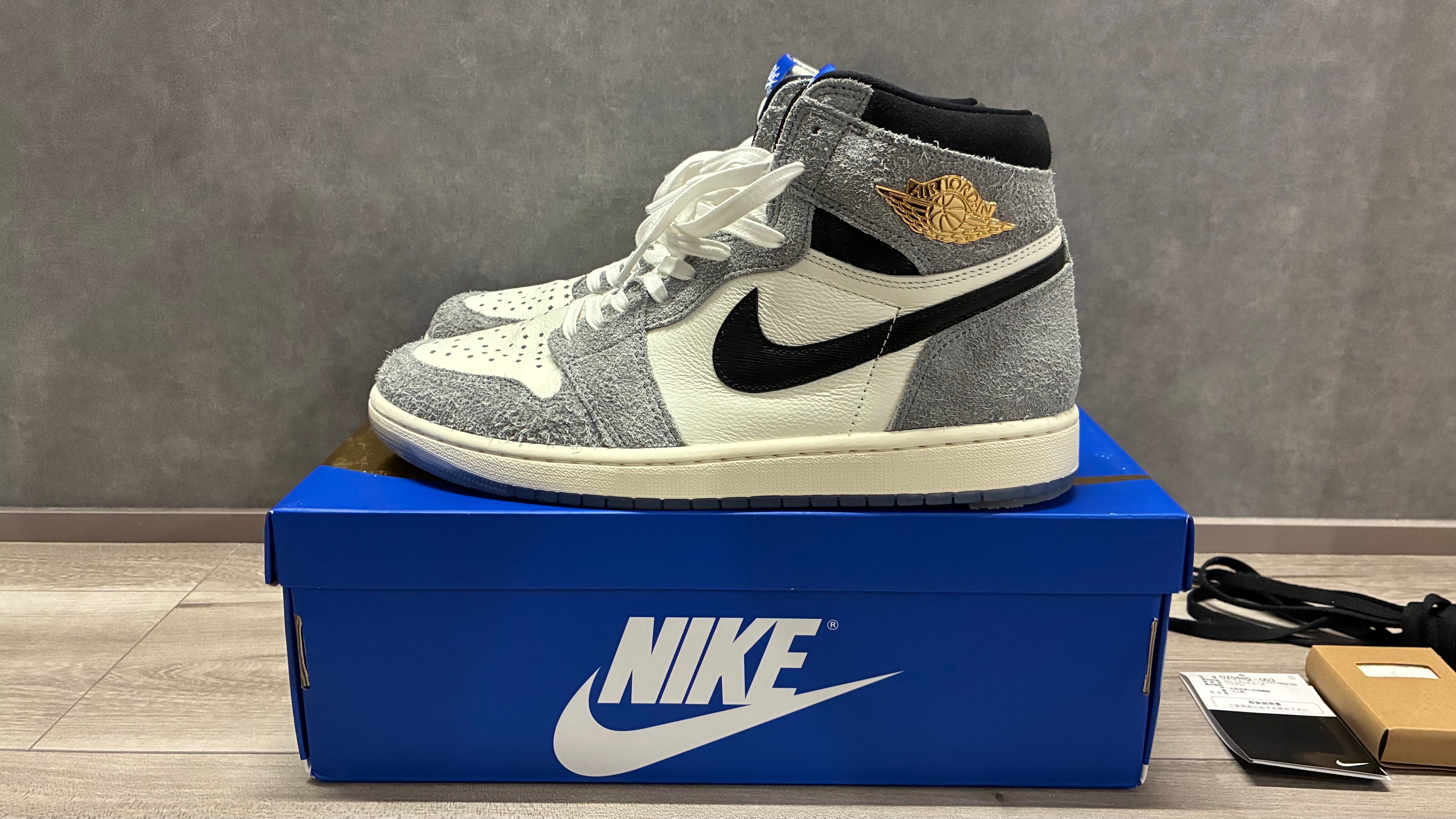 Nike Air Jordan 1 Retro High OG "Cool Grey/Sail"