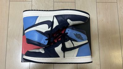 Nike Air Jordan 1 Retro High OG "Obsidian/University Blue"