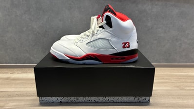 Nike Air Jordan 5 Retro OG "Fire Red/Black Tongue" (2025)