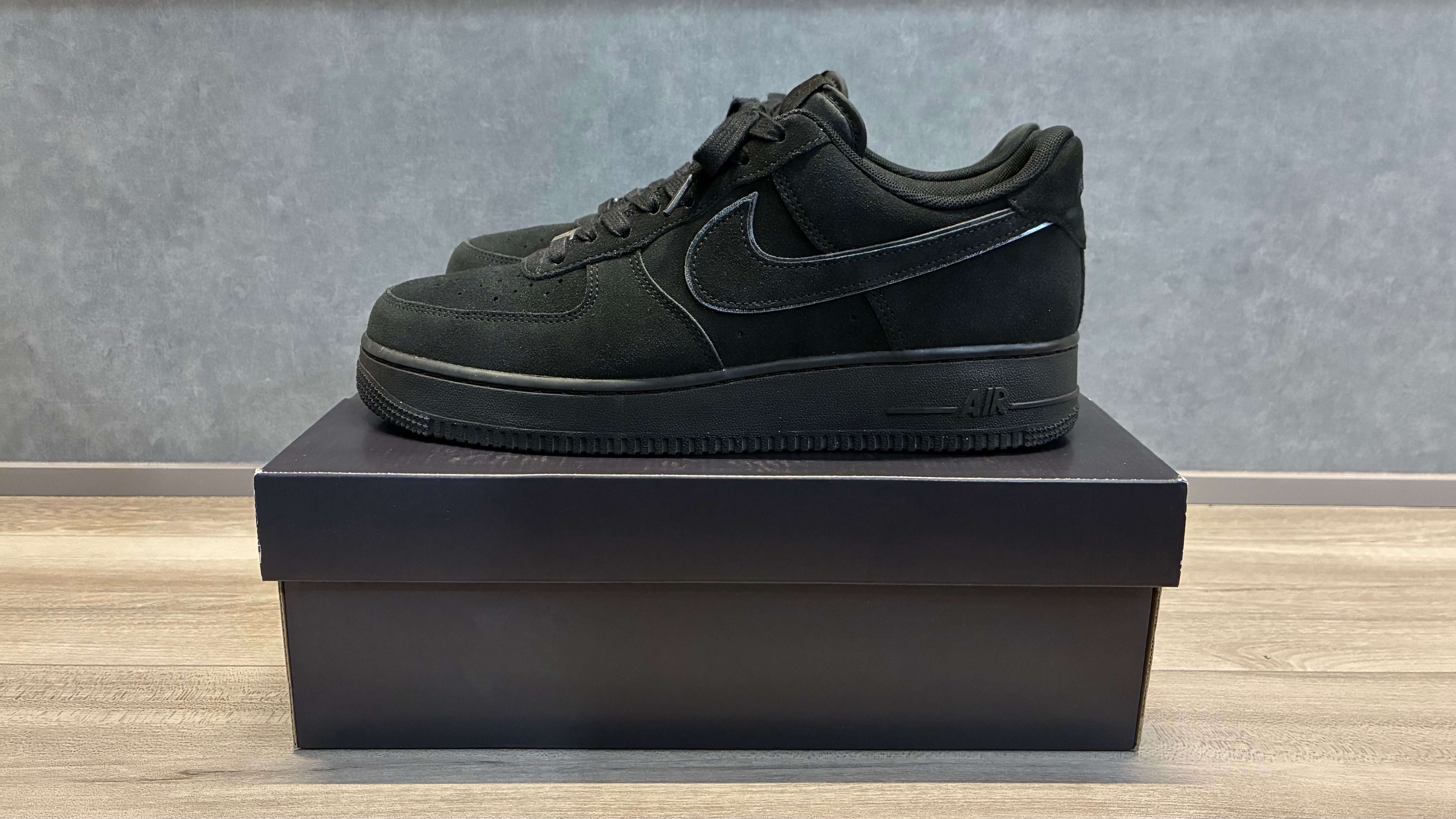 Nike Air Force 1 Low "Suede/Black Cat"