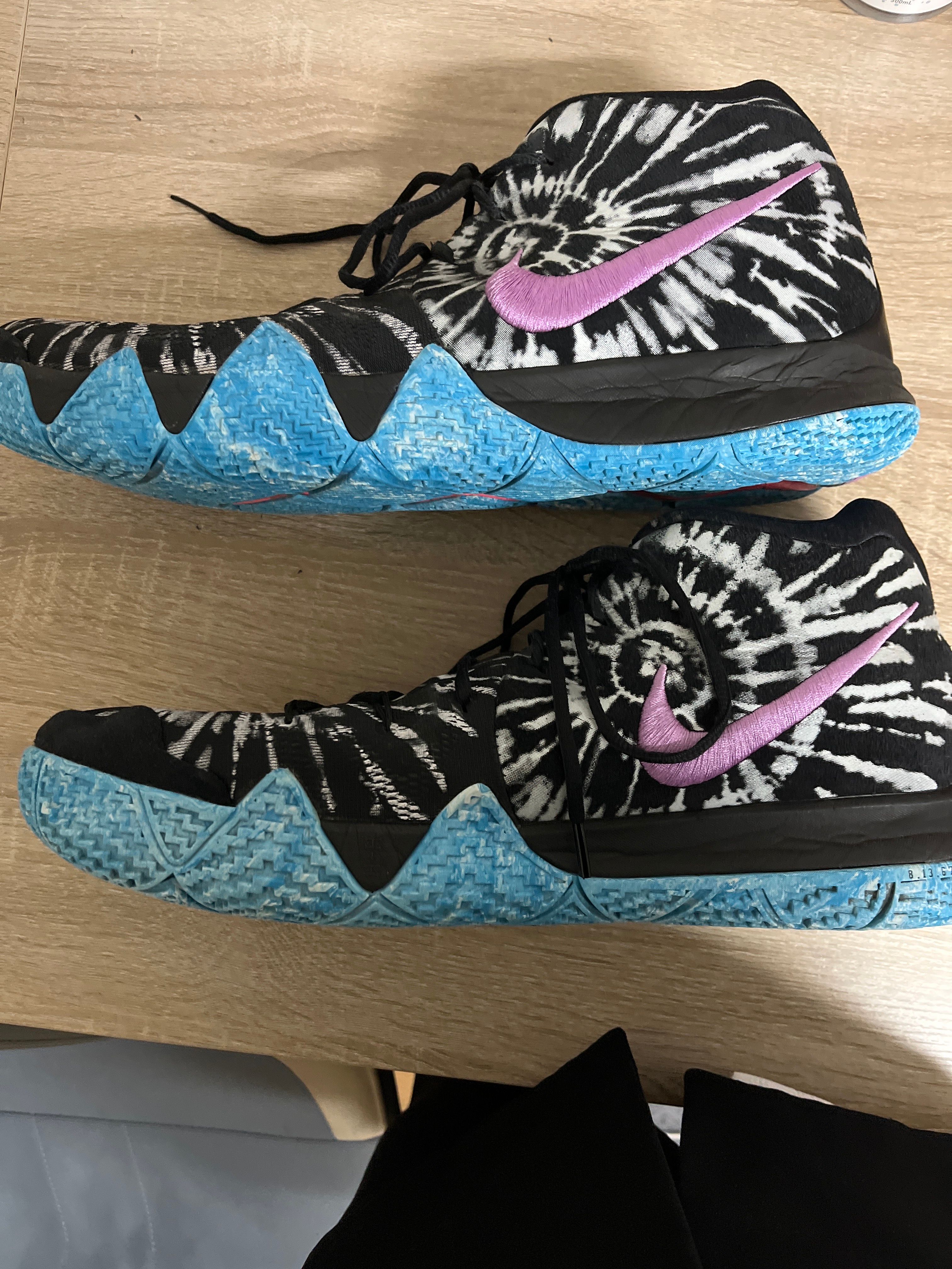 Nike Kyrie 4 "Halloween"