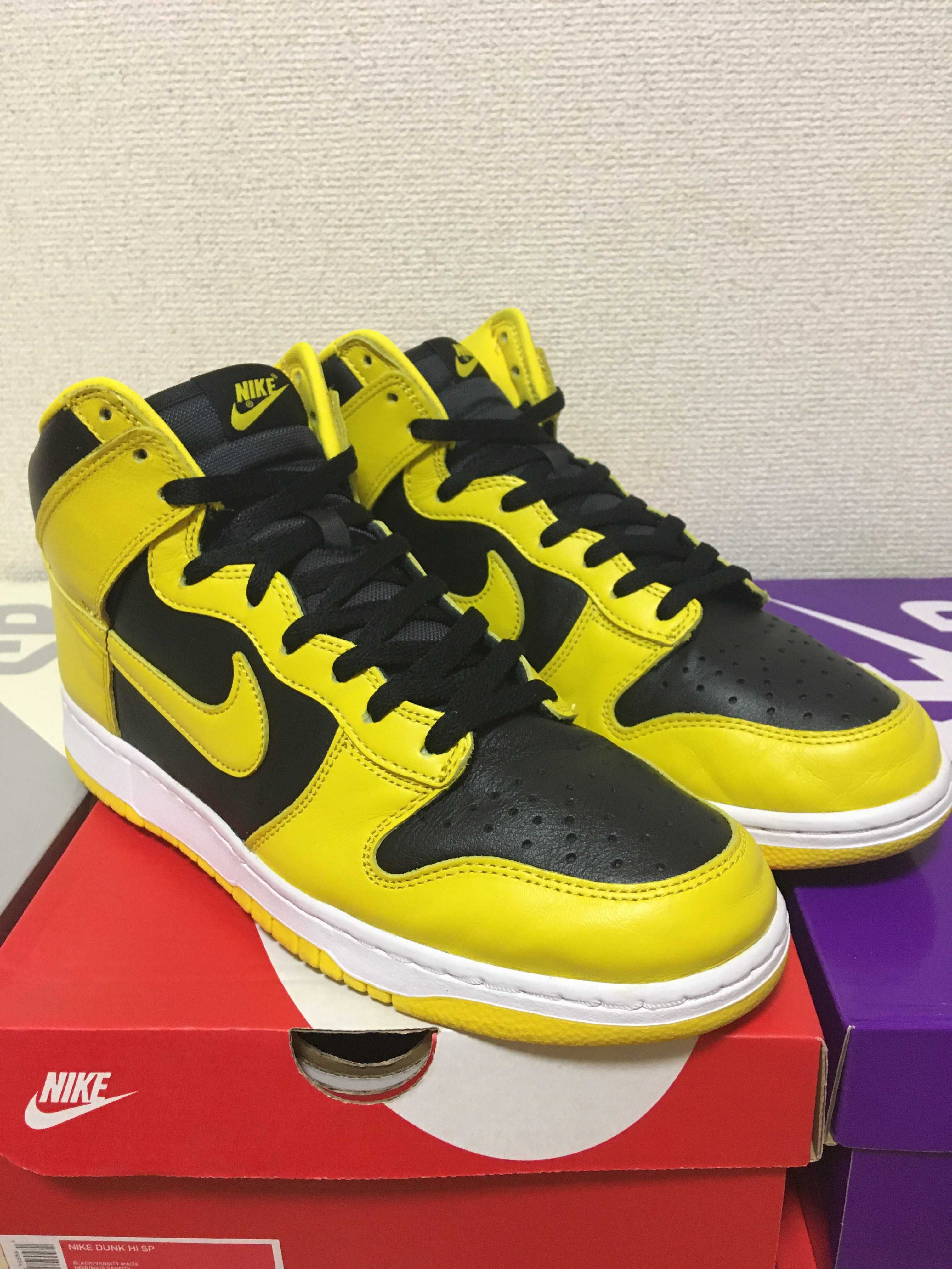 Nike Dunk High "Black/Varsity Maize"