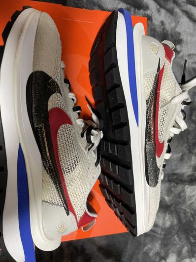 sacai × Nike Vapor Waffle "Royal Fuchsia"