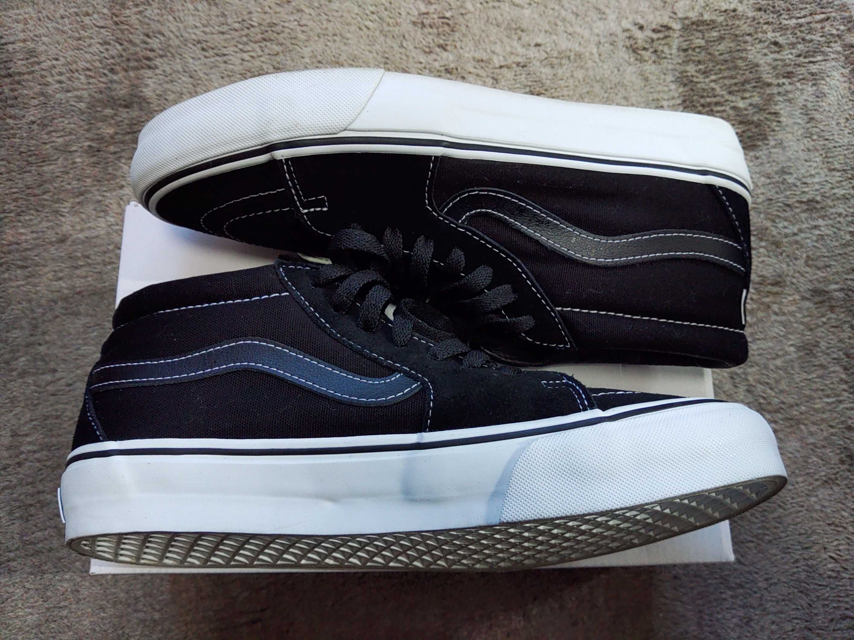 JJJJOUND × VANS SK8-MID "BLACK"