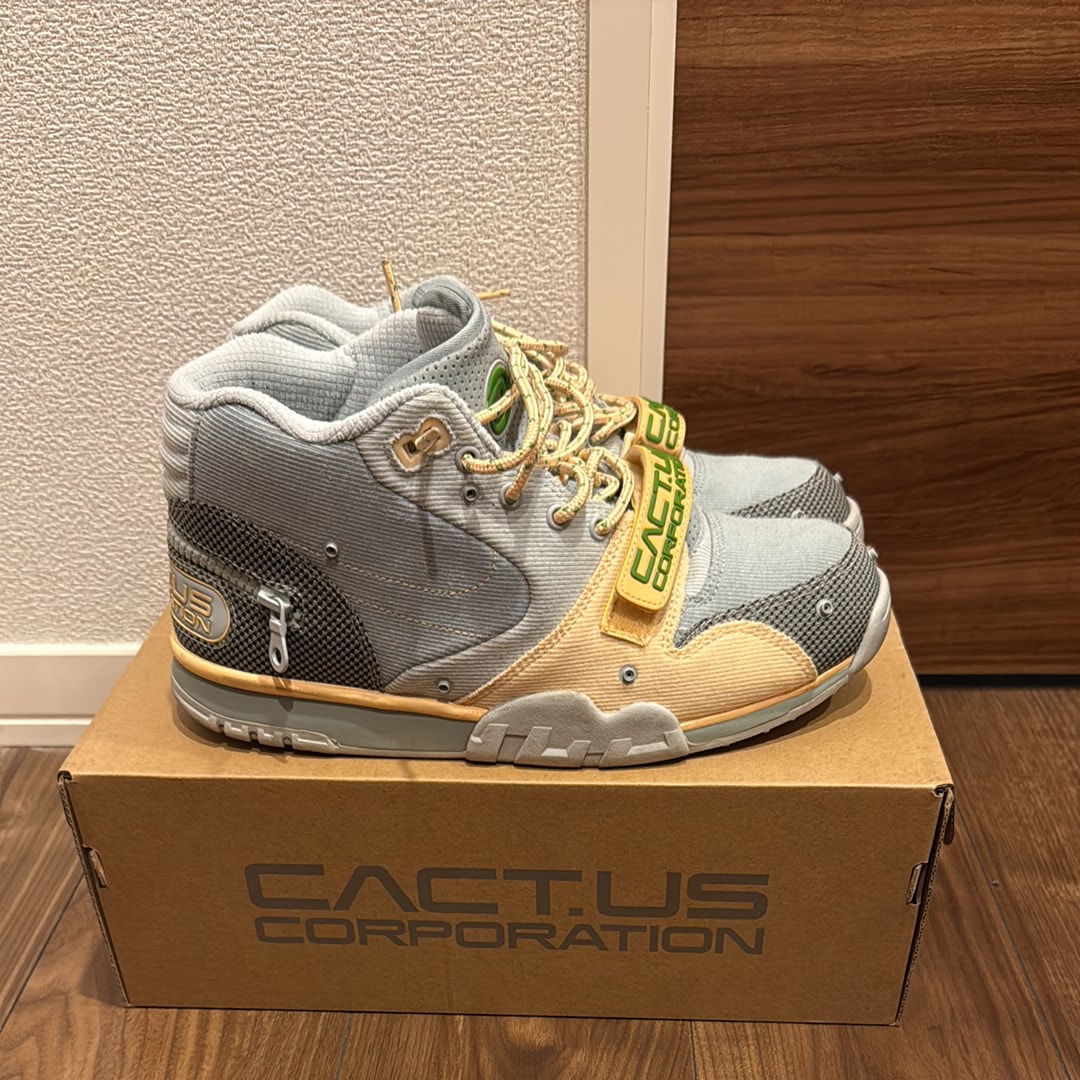 Travis Scott × Nike Air Trainer 1 SP "Grey Haze and Dusty Sage"