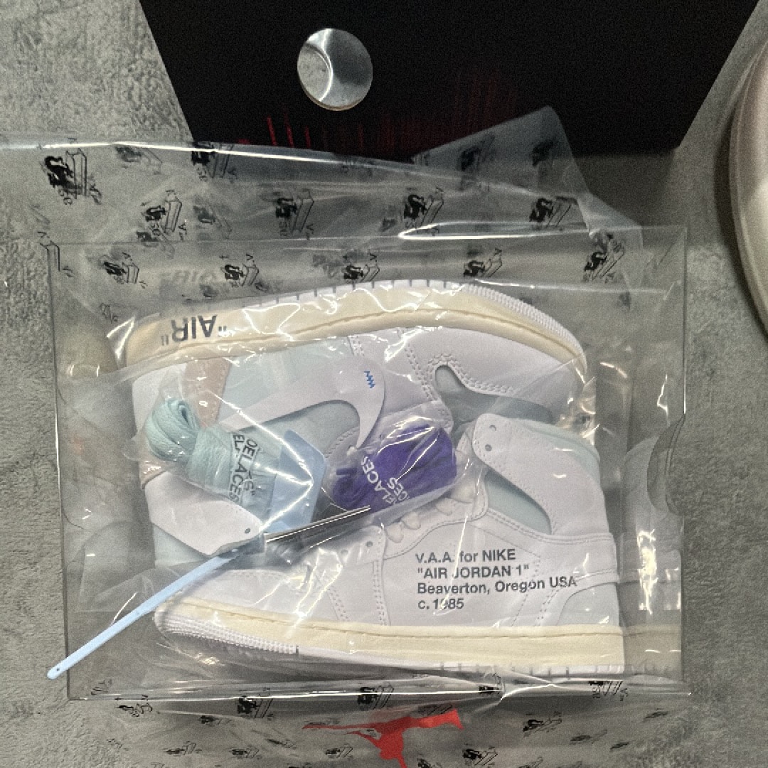 Virgil Abloh Archive (V.A.A.) × Nike Air Jordan 1 Retro High OG "Alaska"