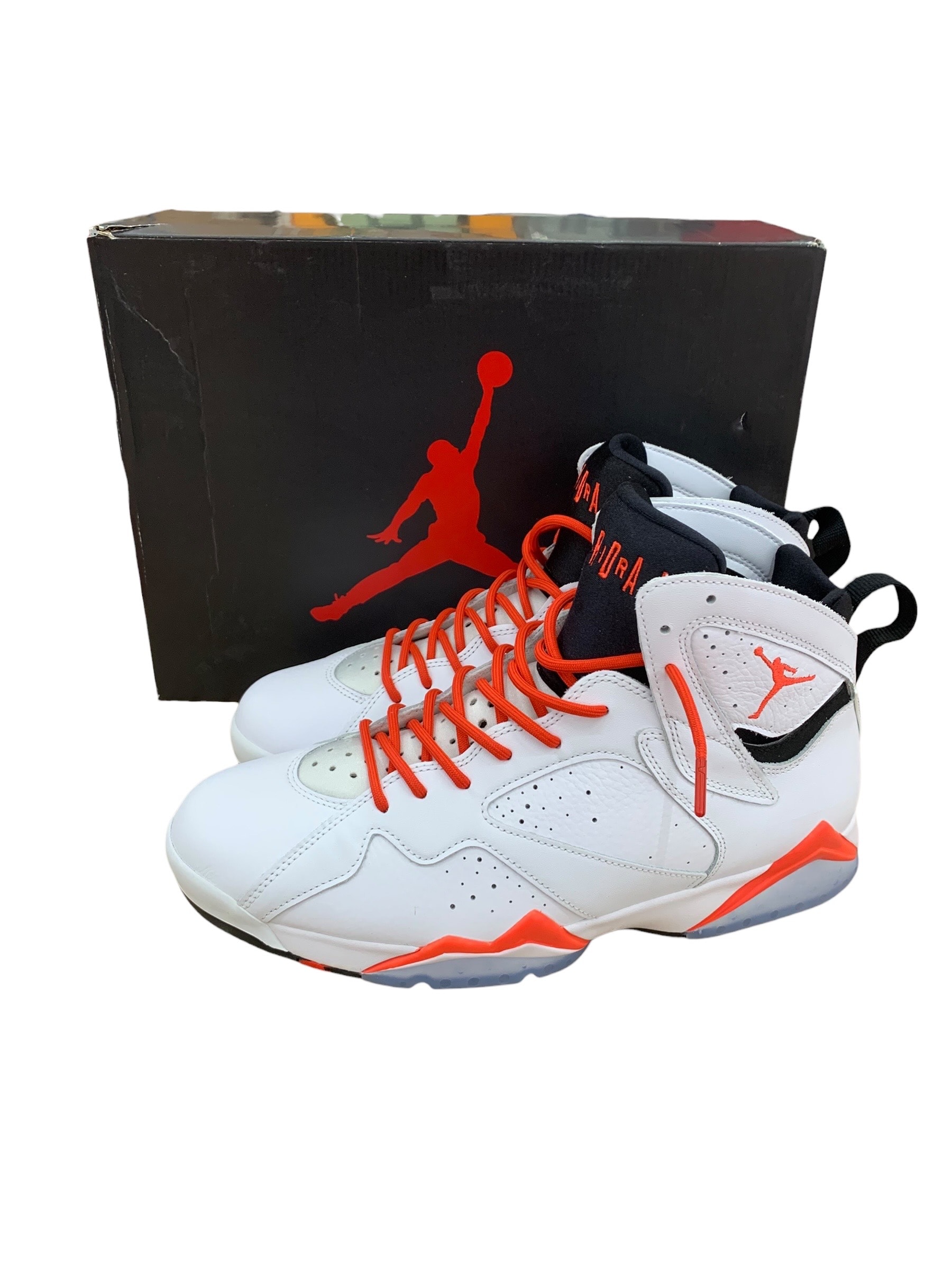 Nike Air Jordan 7 Retro "White Infrared"