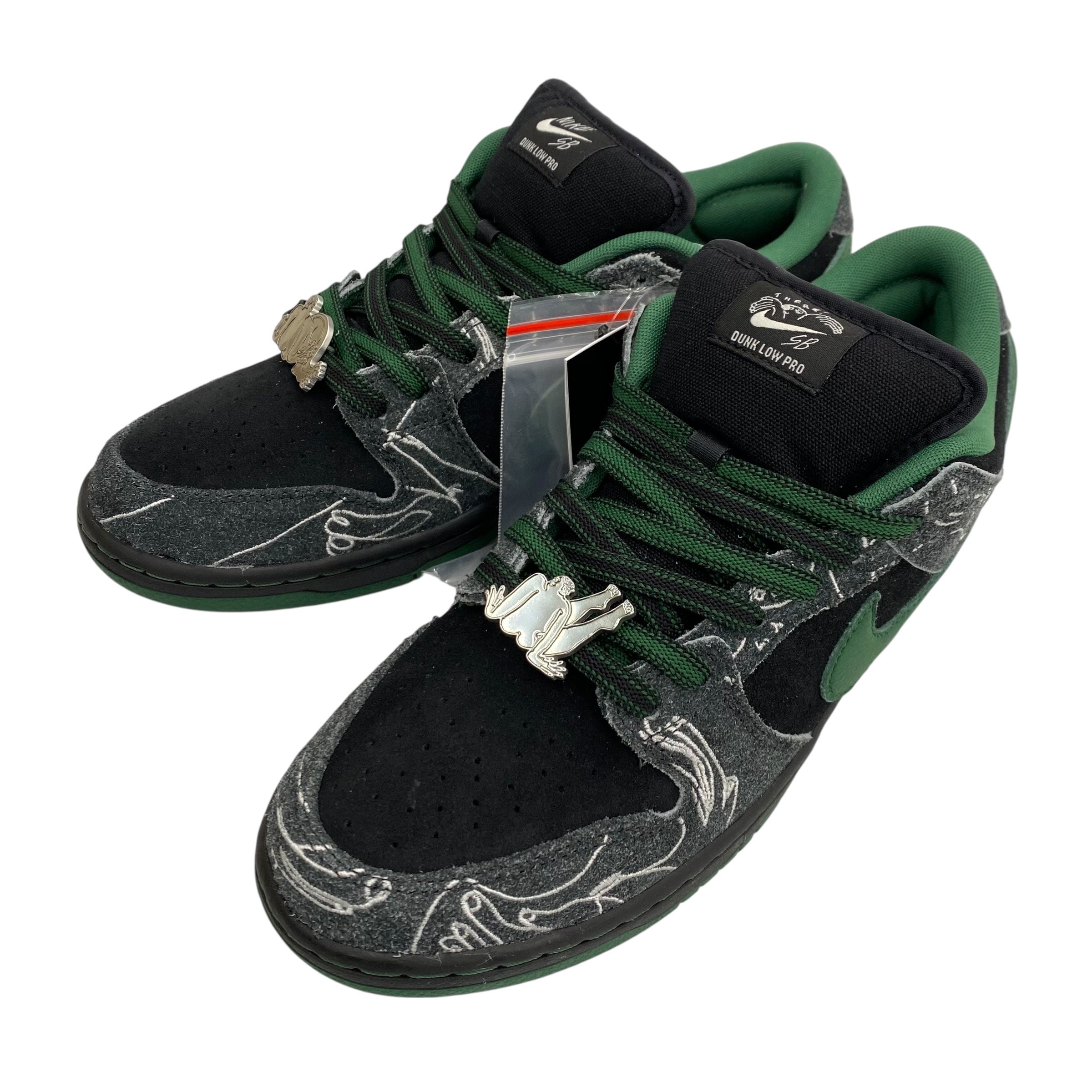 There Skateboards × Nike SB Dunk Low Pro "Anthracite and Gorge Green"