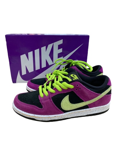 Nike SB Dunk Low "Red Plum"