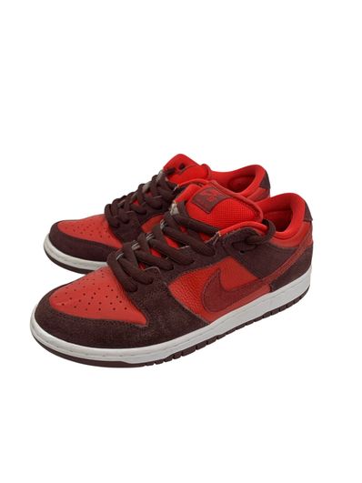 Nike SB Dunk Low "Cherry"