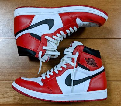 Nike Air Jordan 1 Retro High "Chicago" (2015)