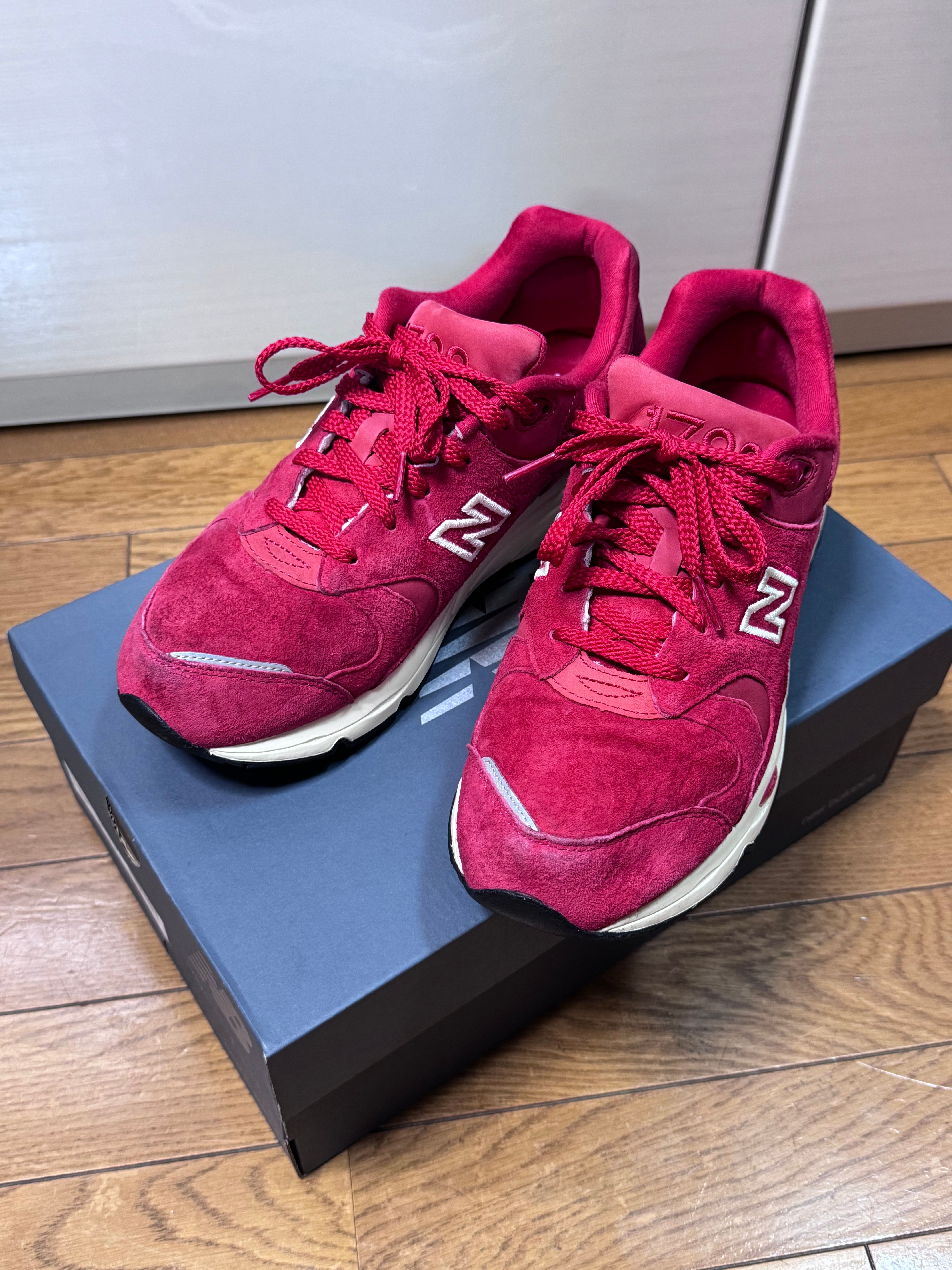 KITH × New Balance 1700 Toronto "Rococco Red"
