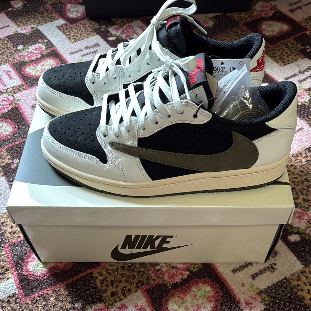 Travis Scott × Nike Women's Air Jordan 1 Low OG "Medium Olive"