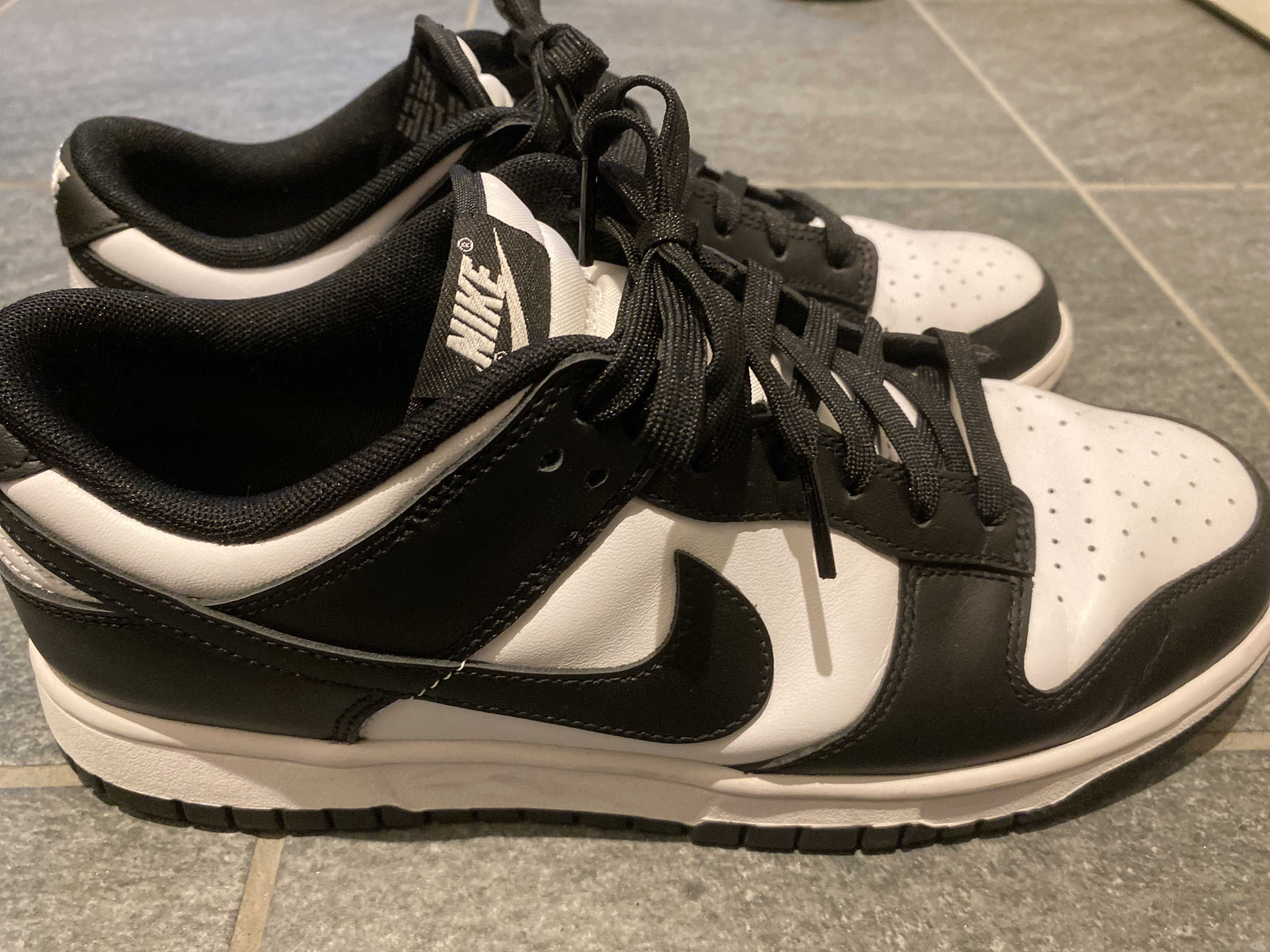 Nike Dunk Low Retro "Panda/White/Black"