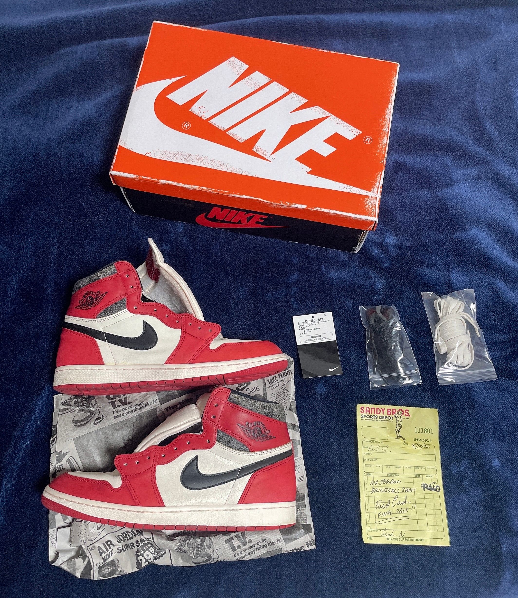Nike Air Jordan 1 High OG "Lost & Found/Chicago"
