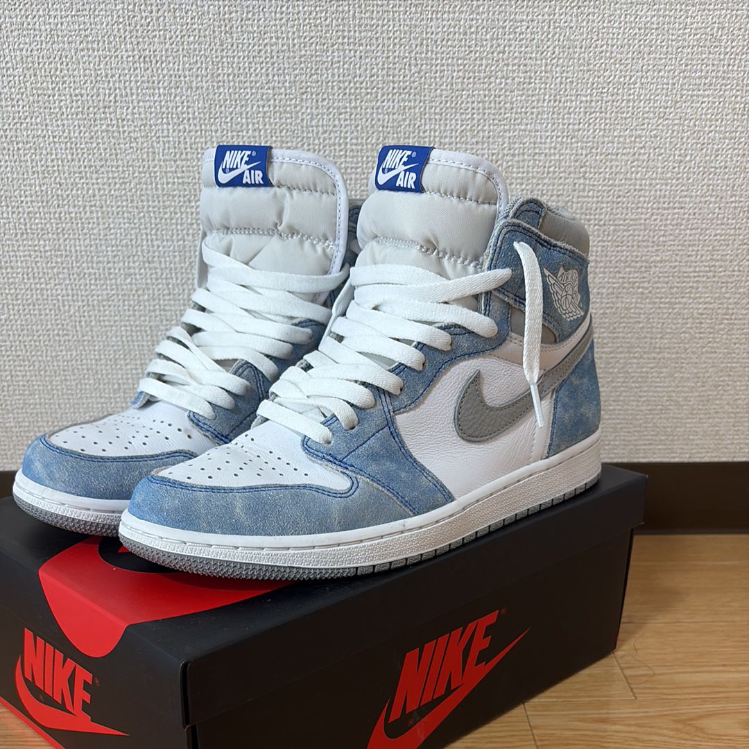Nike Air Jordan 1 High OG "Hyper Royal"