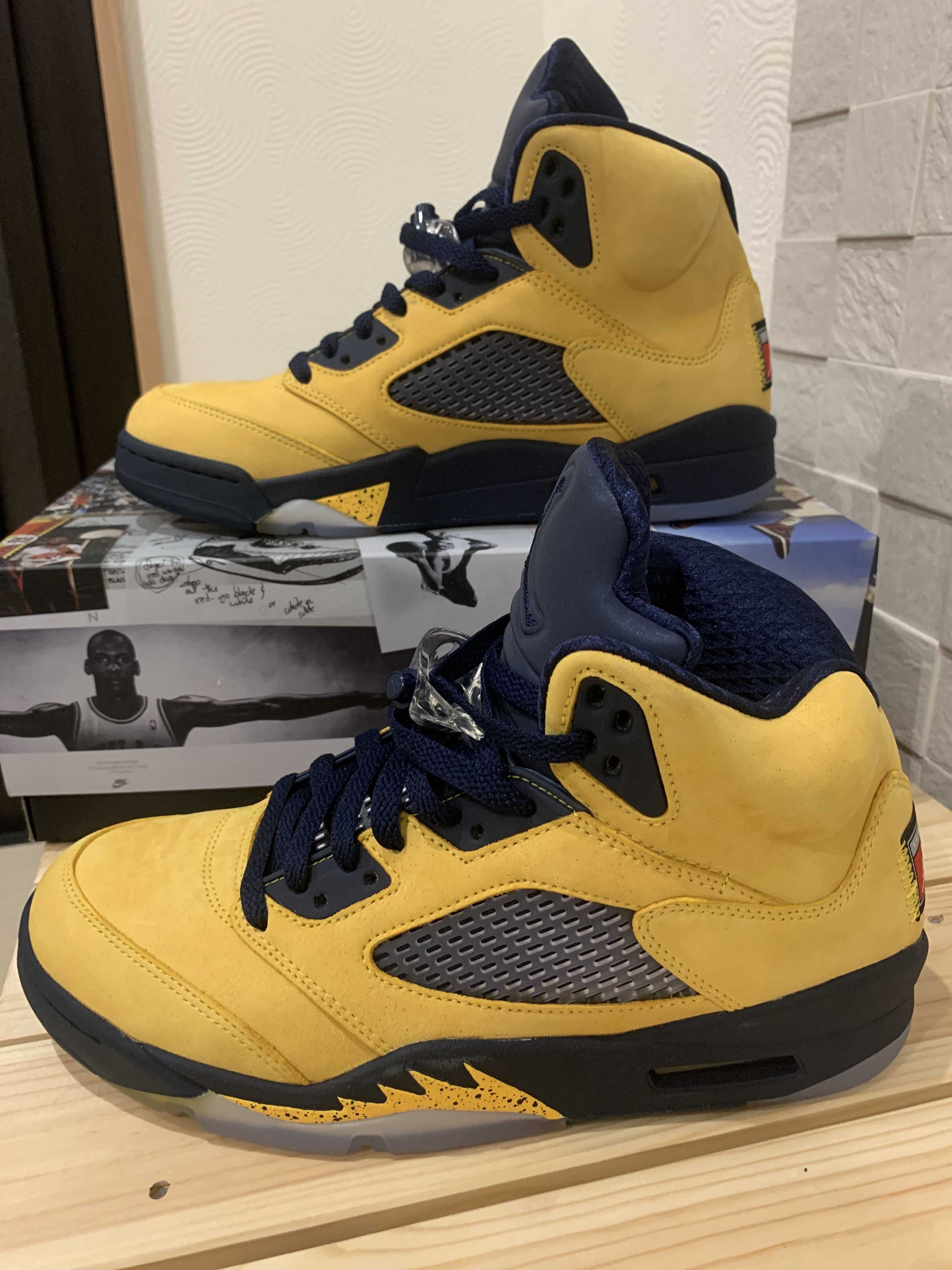 NIKE AIR JORDAN 5 "MICHIGAN"