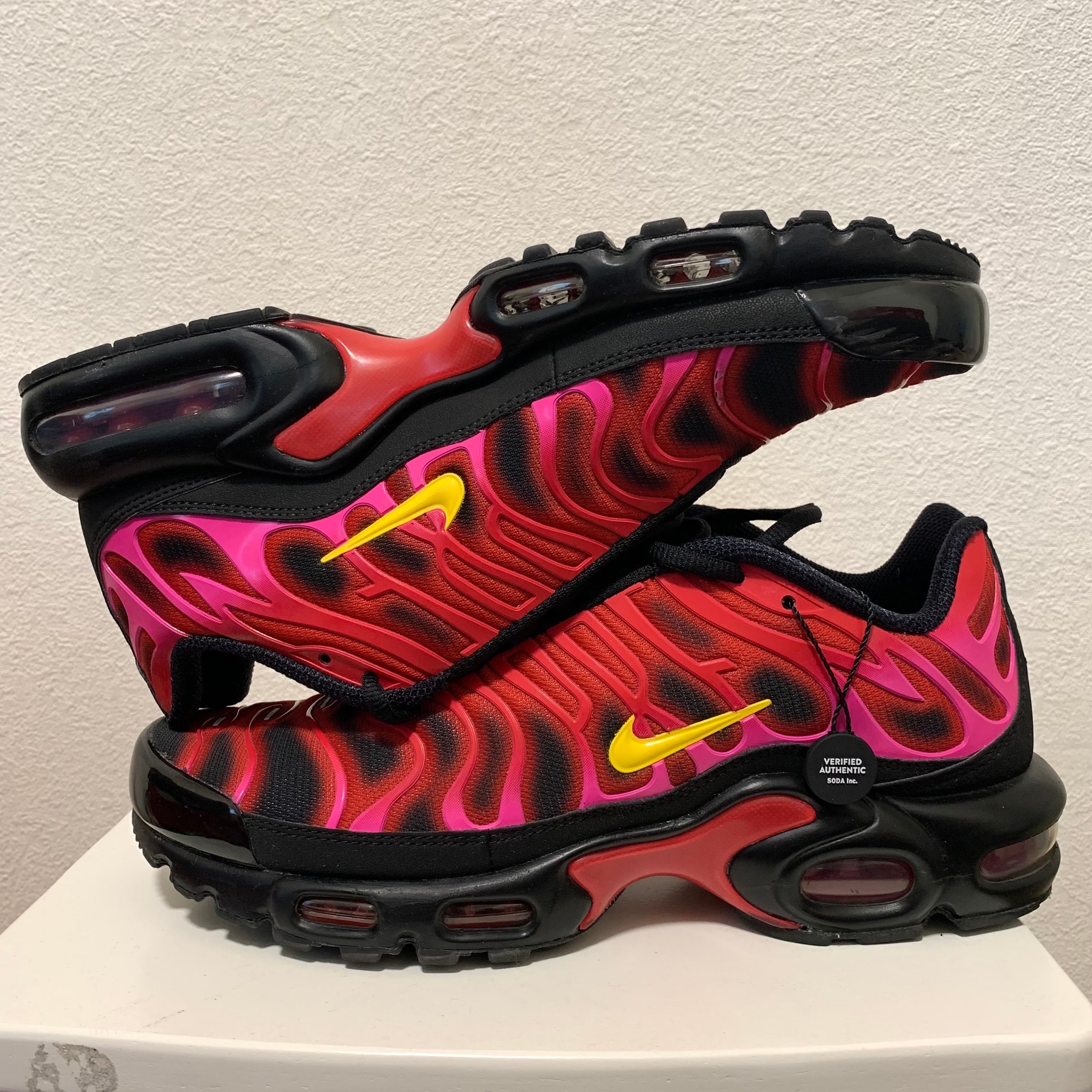 Supreme × Nike Air Max Plus "Hyper Grape"