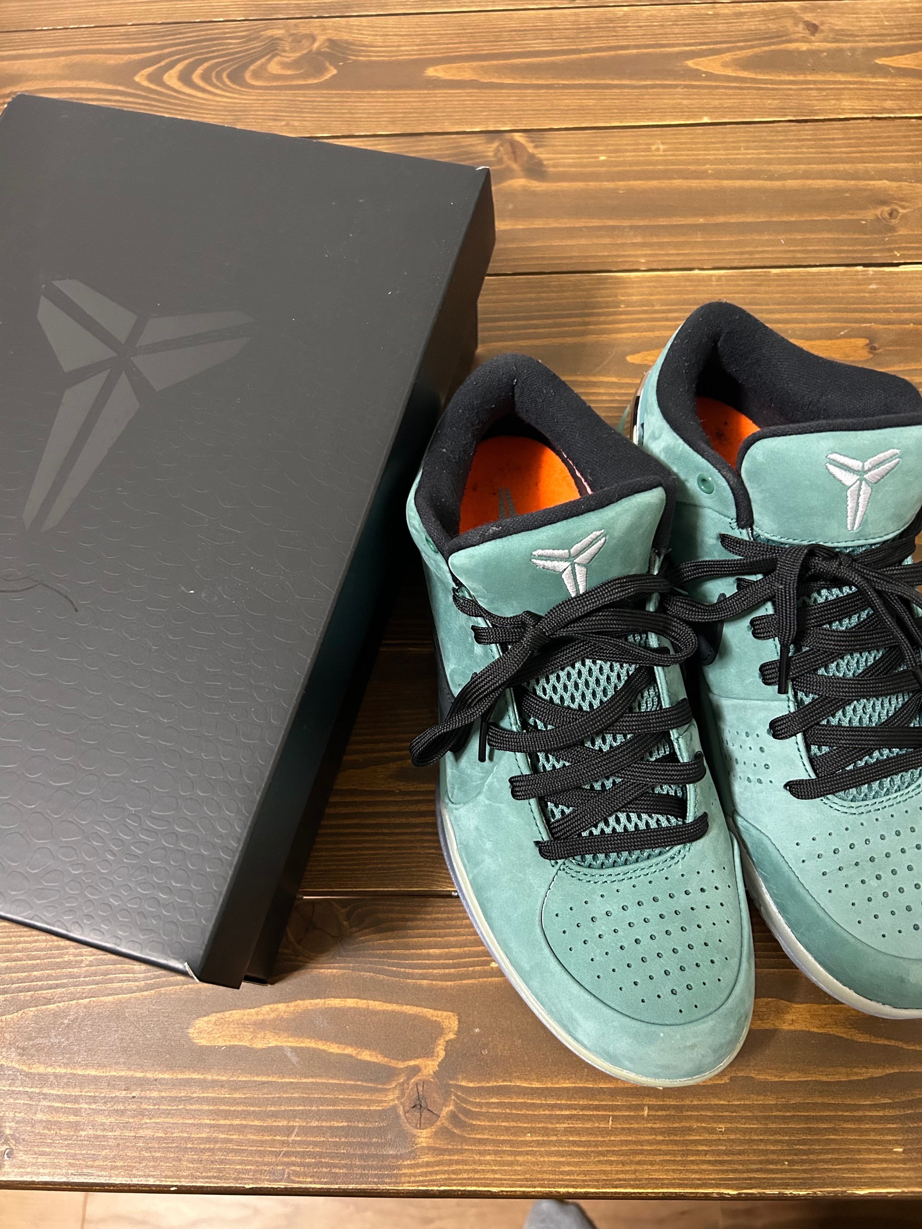 Nike Kobe 4 Protro "Girl Dad"