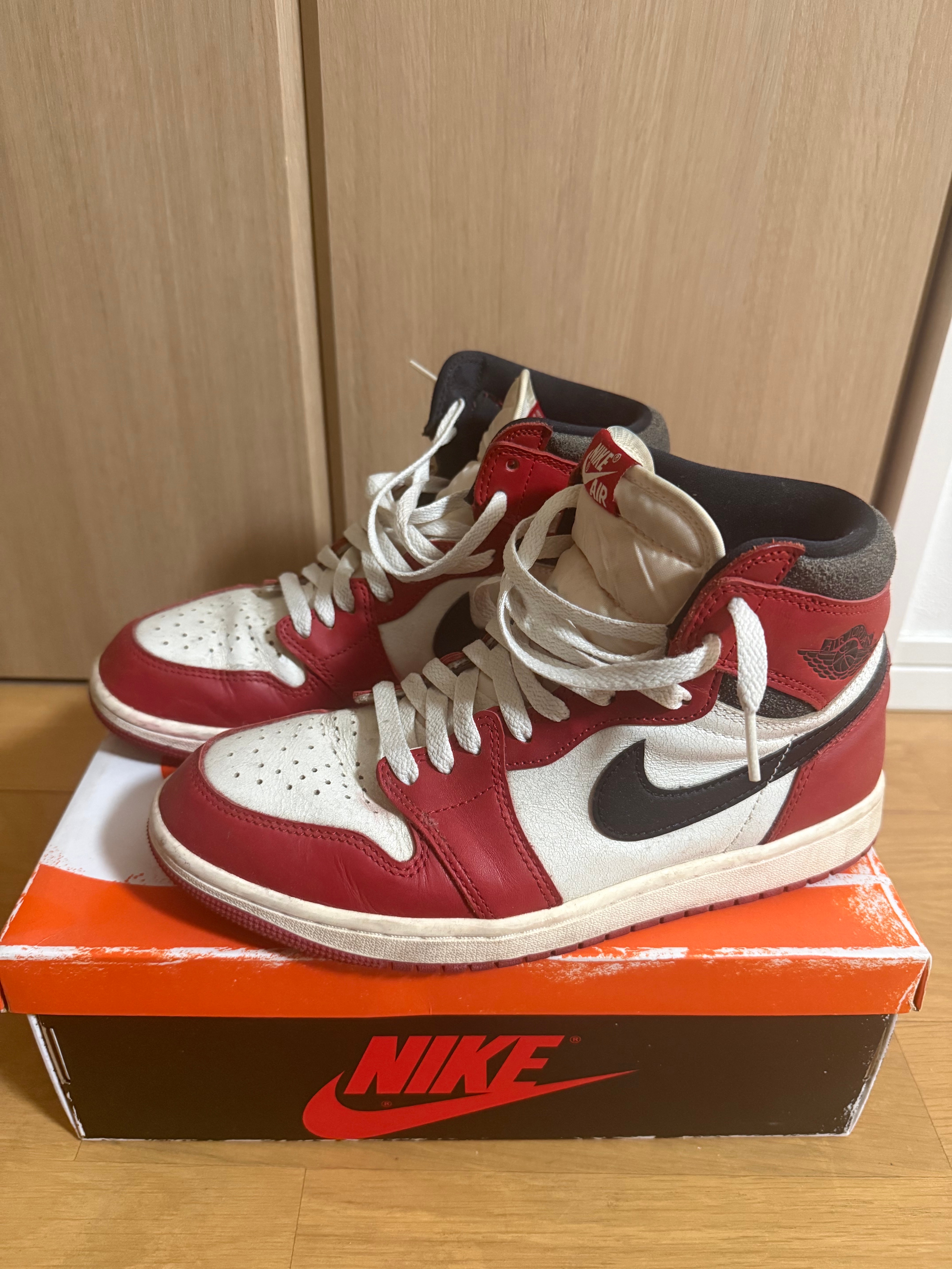 Nike Air Jordan 1 High OG "Lost & Found/Chicago"