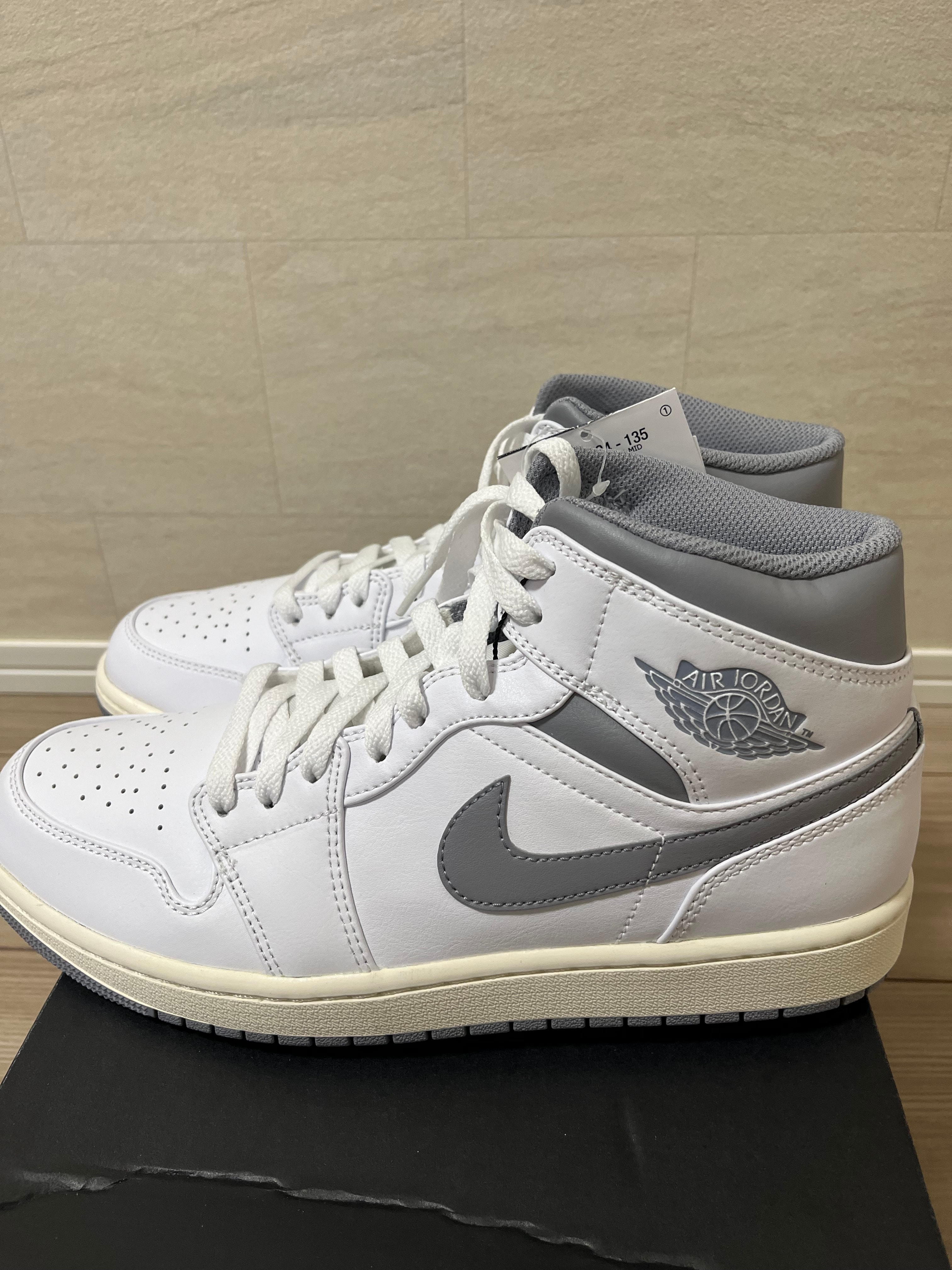 Nike Air Jordan 1 Mid "Vintage Grey"