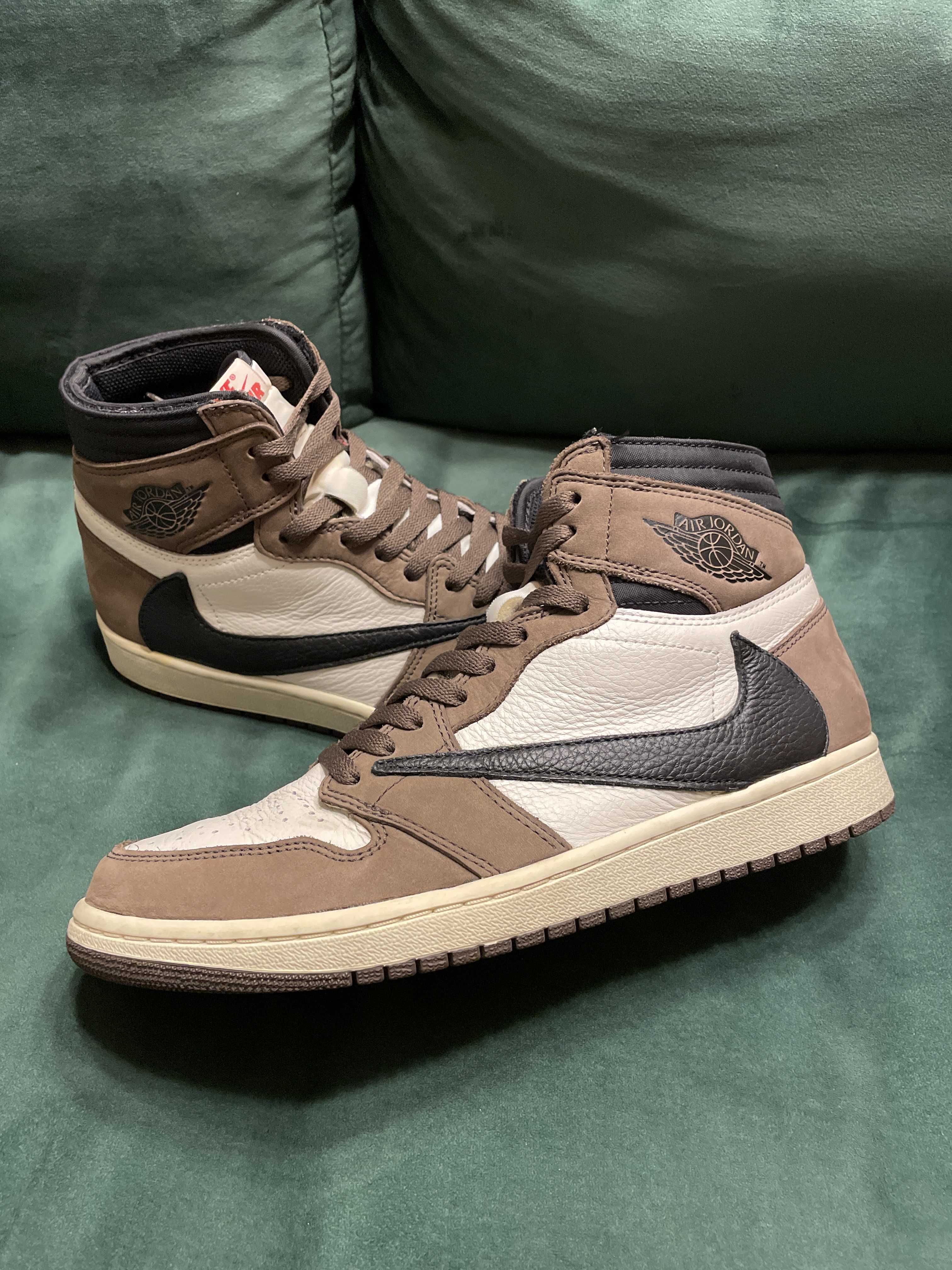 Travis Scott × Nike Air Jordan 1 Retro High OG TS SP "Sail/Dark Mocha"