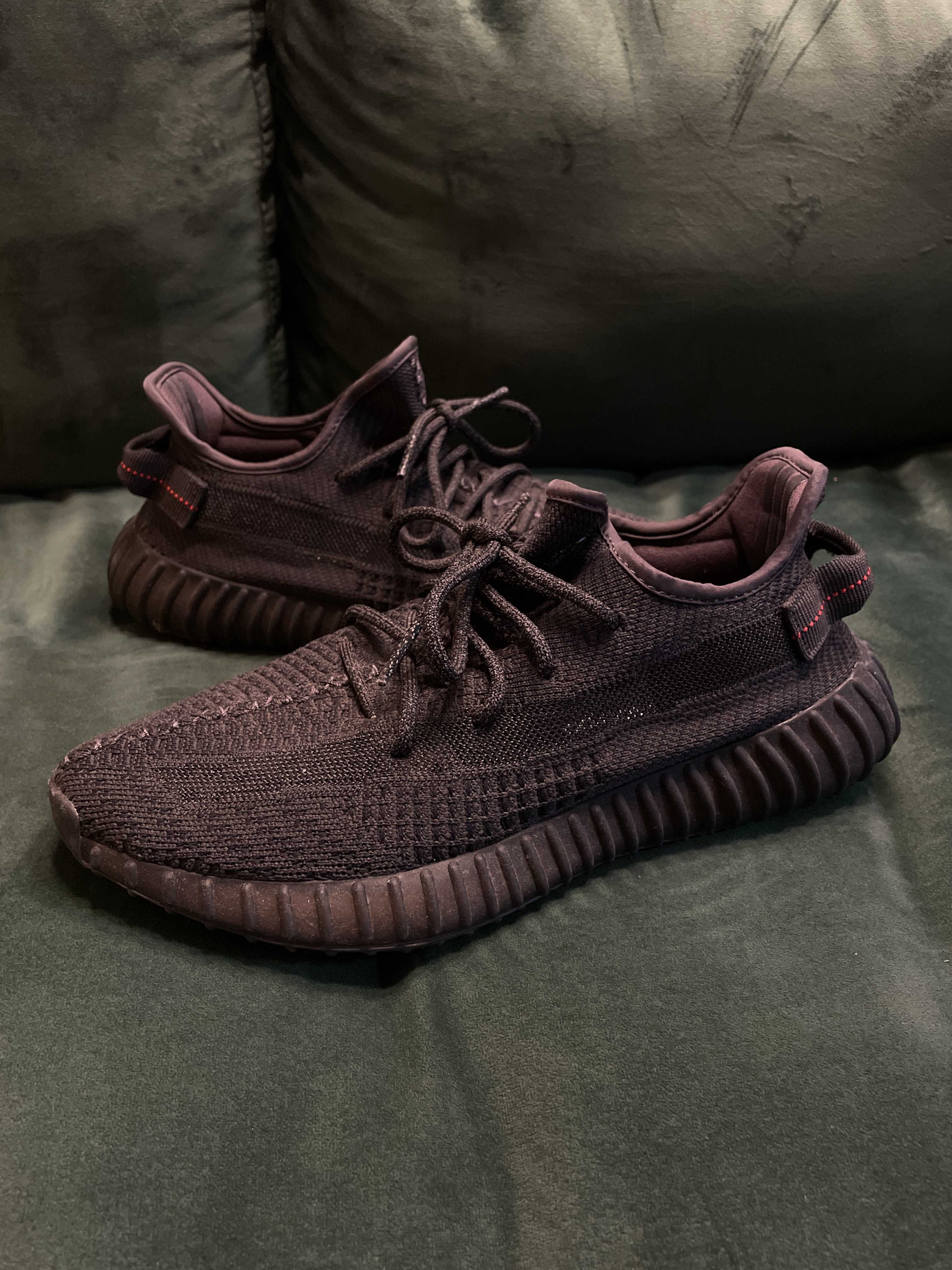 adidas YEEZY Boost 350 V2 "Black"