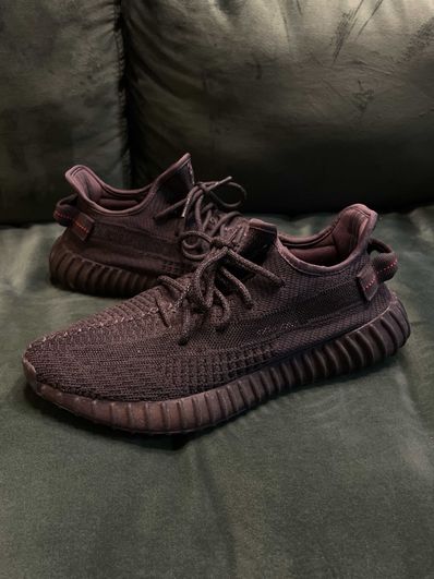 adidas YEEZY Boost 350 V2 "Black"
