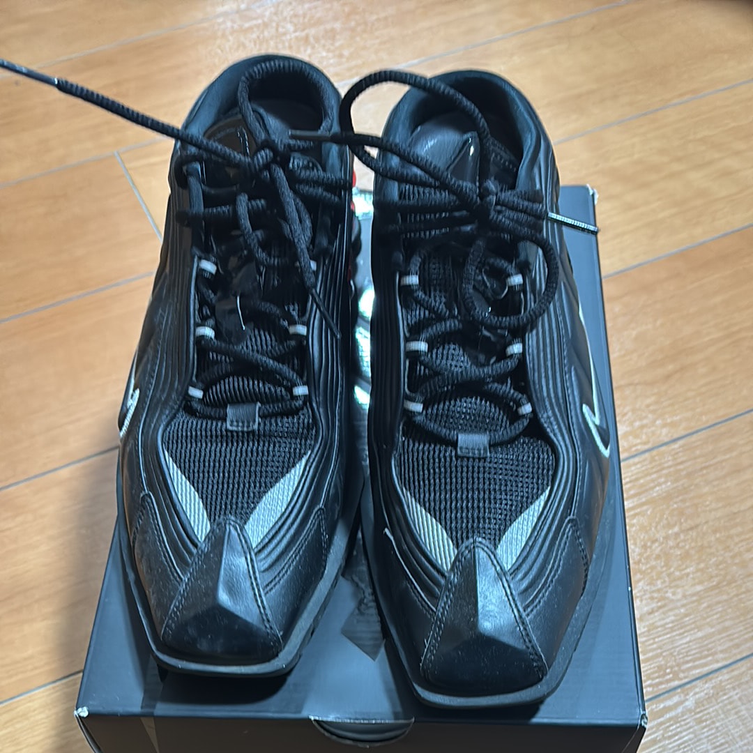 Martine Rose × Nike Women's Shox MR4 "Black/Metallic Silver Comet Red"