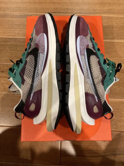 sacai × Nike Vapor Waffle "String/Red/Green"