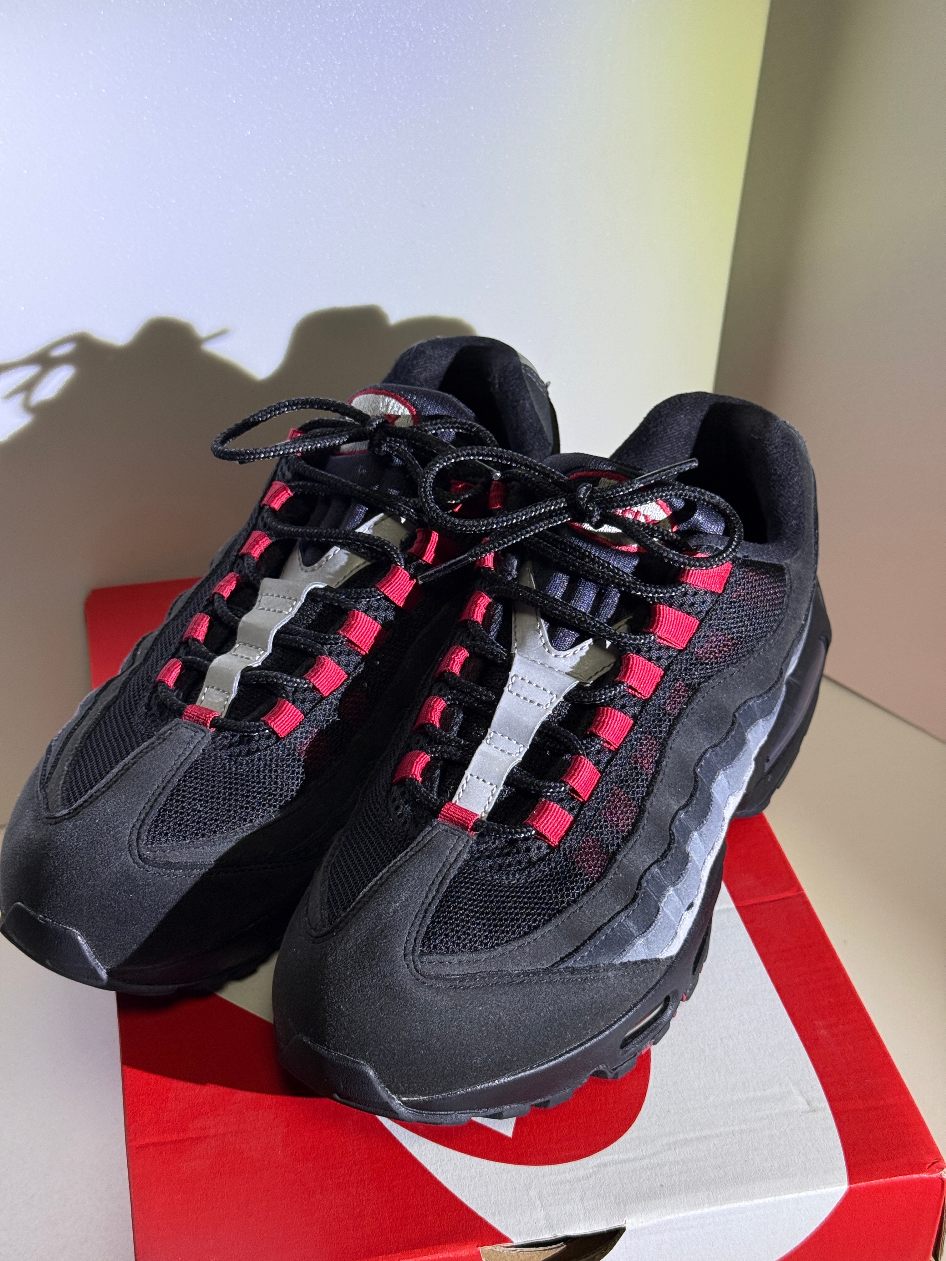 Liverpool FC × Nike Air Max 95 サイズ28.5cm ナイキ エアマックス95 ソーシャルFC 28.5cm Liverpool FC × Nike Air