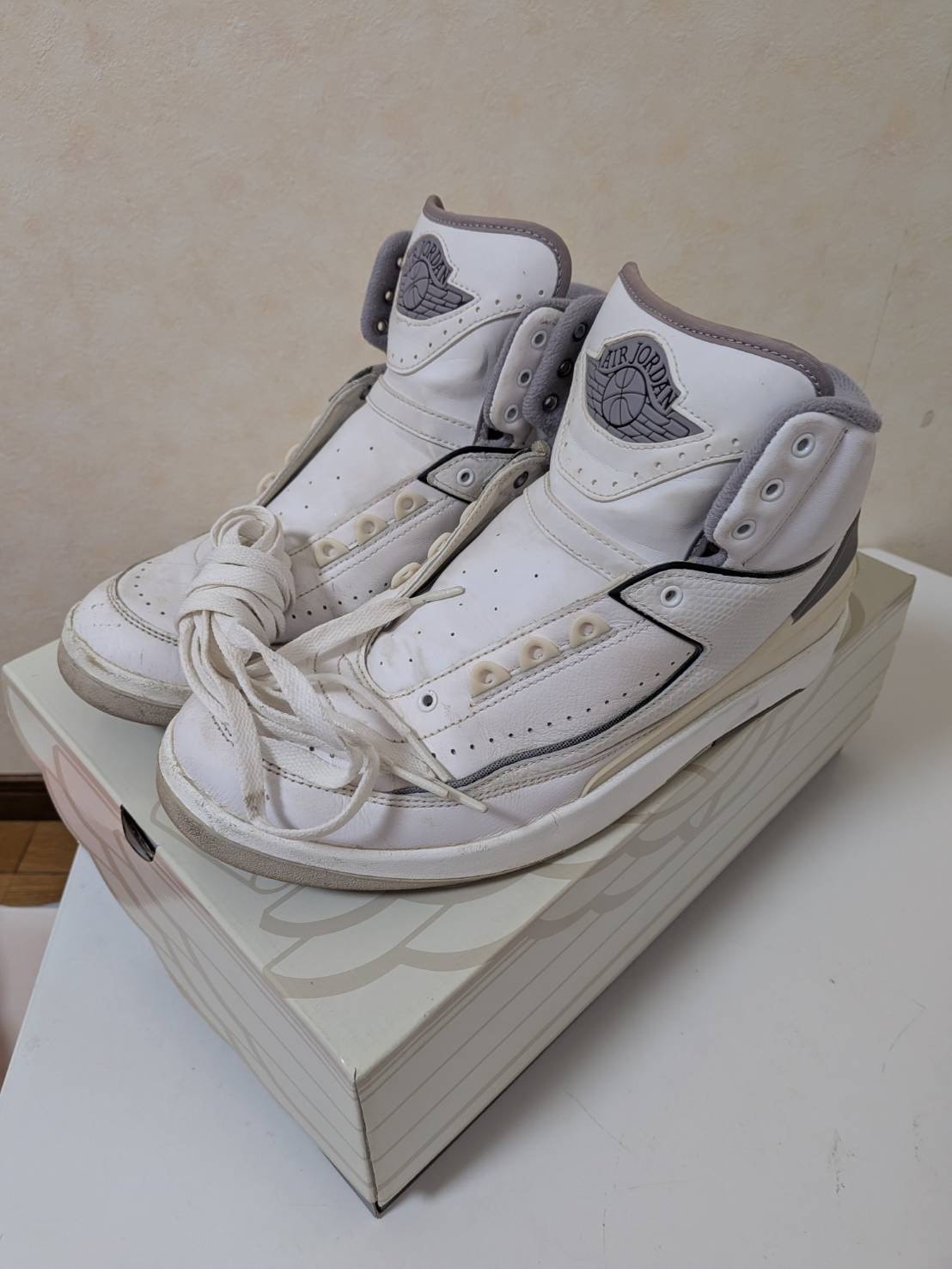 Nike Air Jordan 2 "White and Cement Grey"