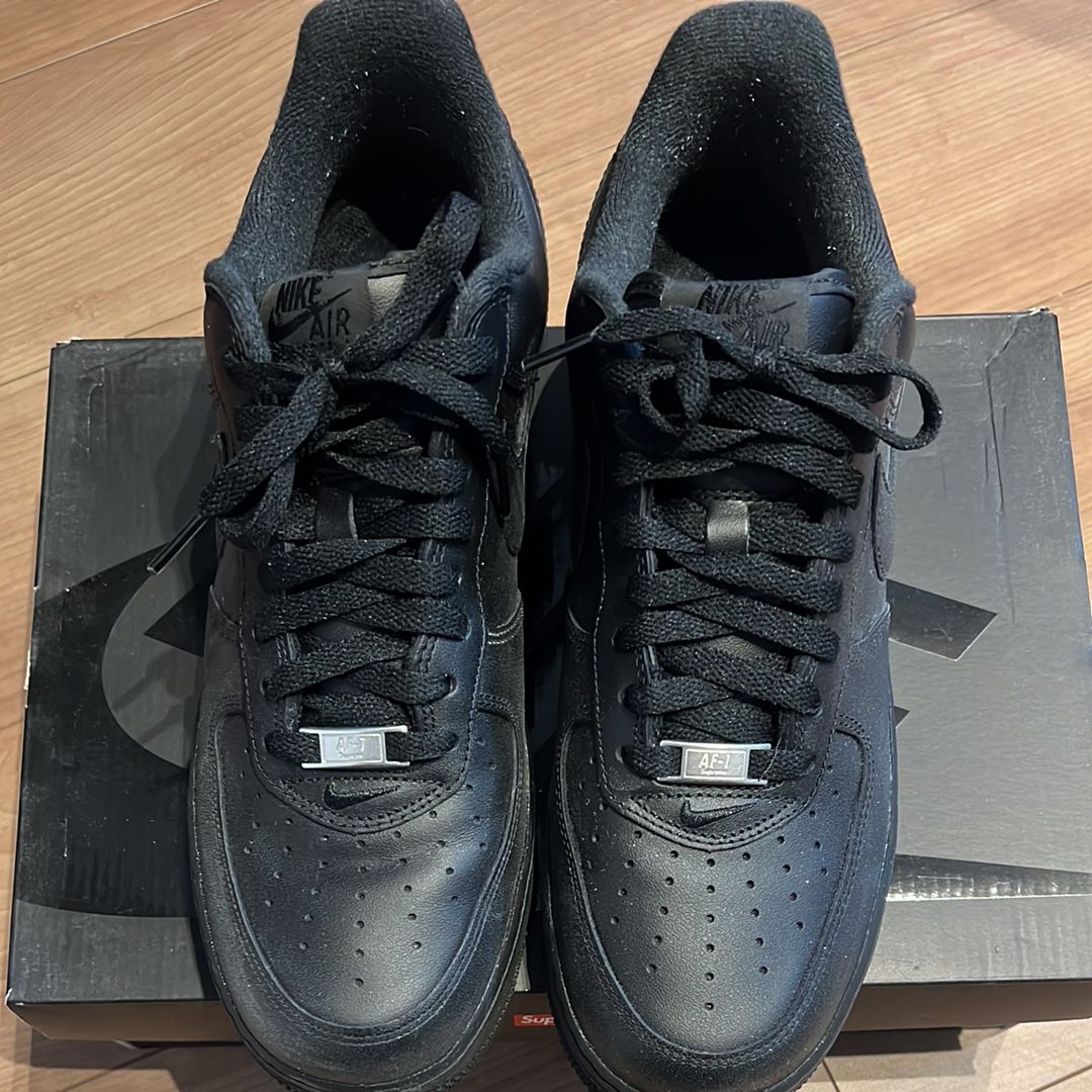 Supreme × Nike Air Force 1 Low "Black"