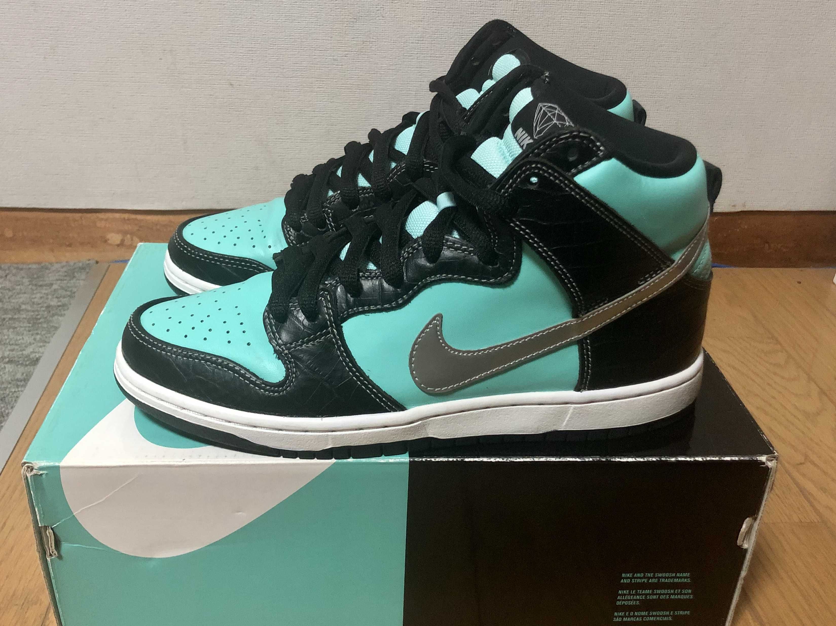 Diamond Supply × Nike SB Dunk High "Tiffany"