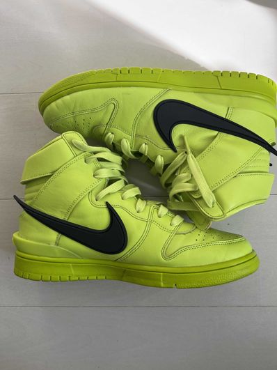 AMBUSH × NIKE DUNK HIGH "FLASH LIME"