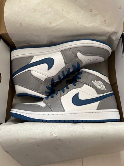 Nike Air Jordan 1 Mid "True Blue"