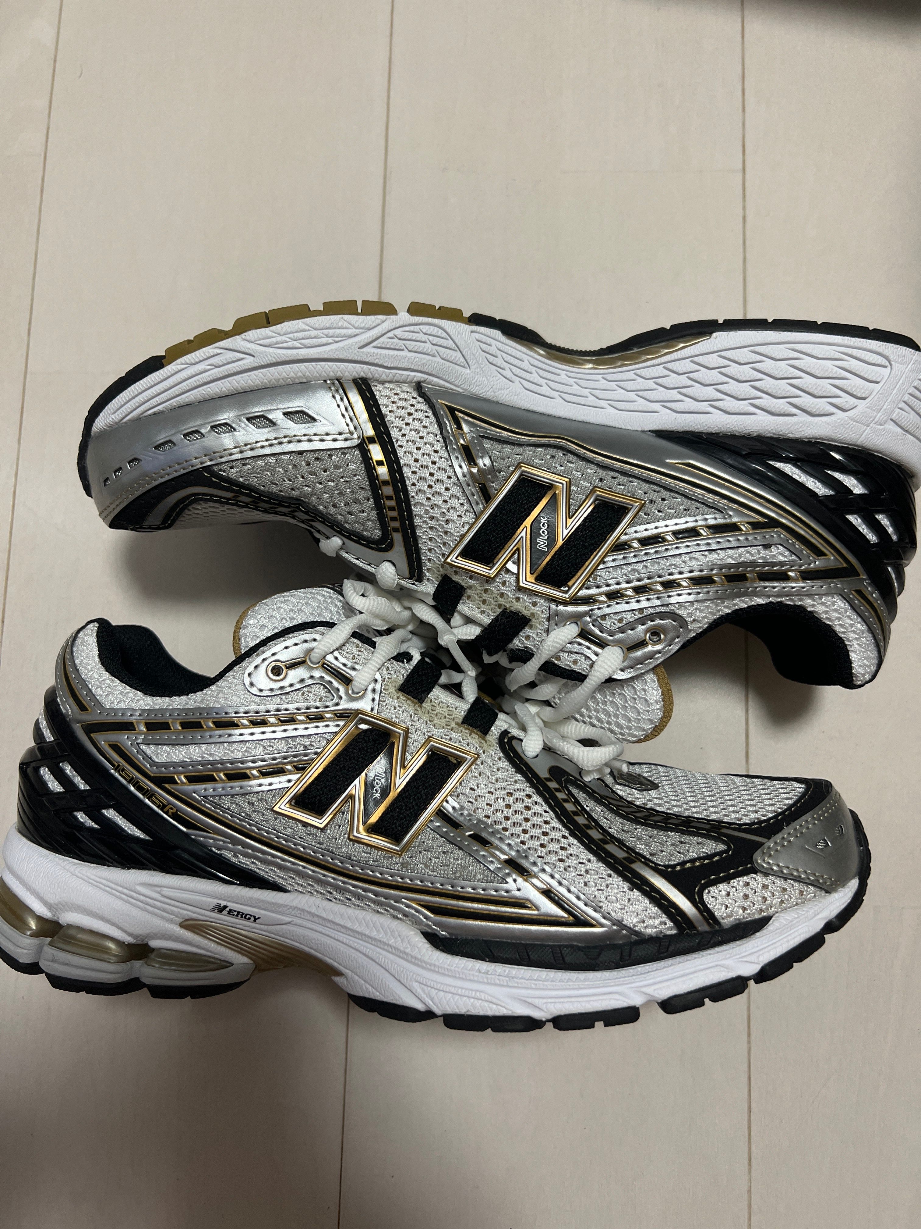 New Balance 1906R "Silver"