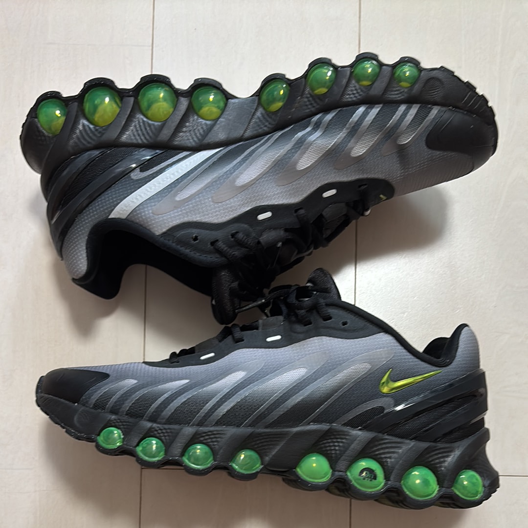Nike Air Max DN8 "Black/Light Smoke Grey/Black/Volt"