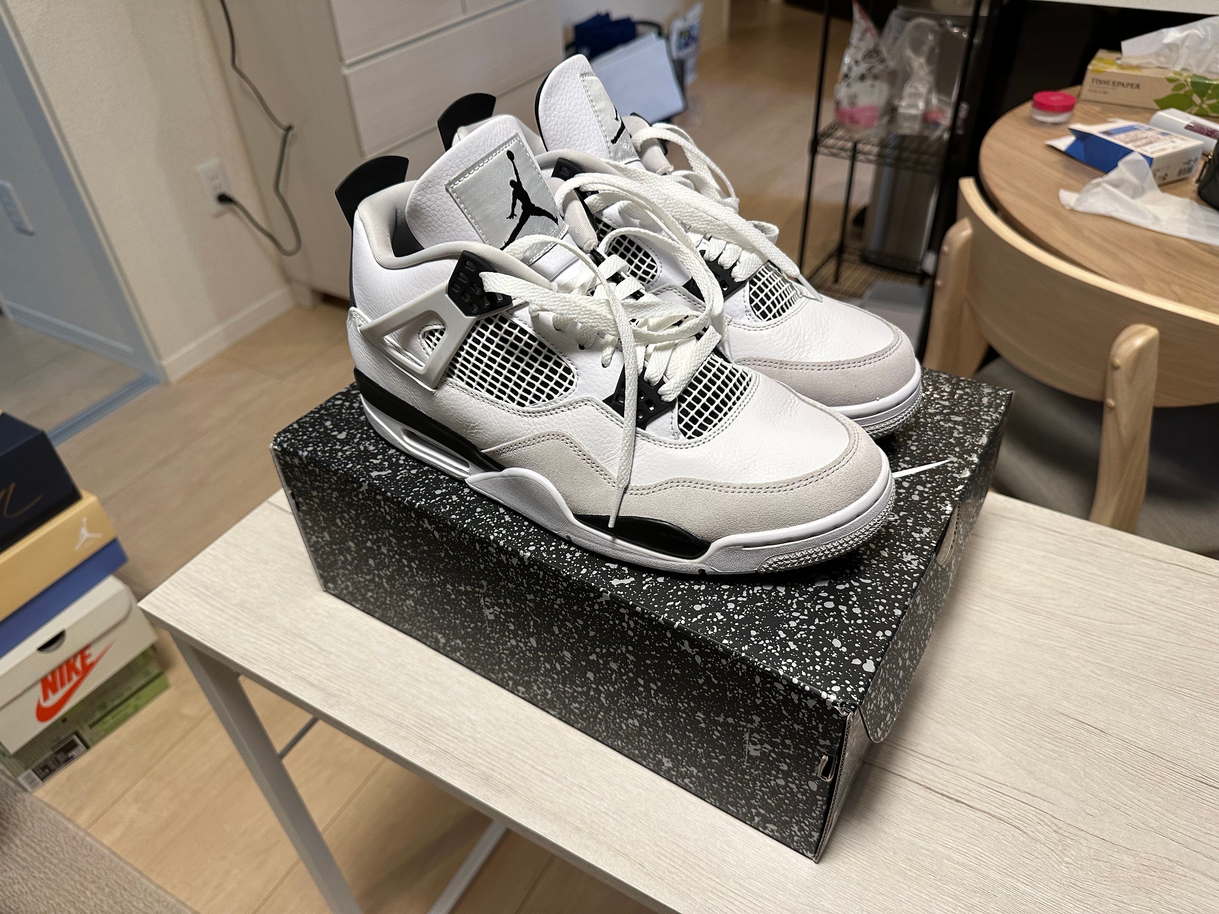 Nike Air Jordan 4 "Military Black"