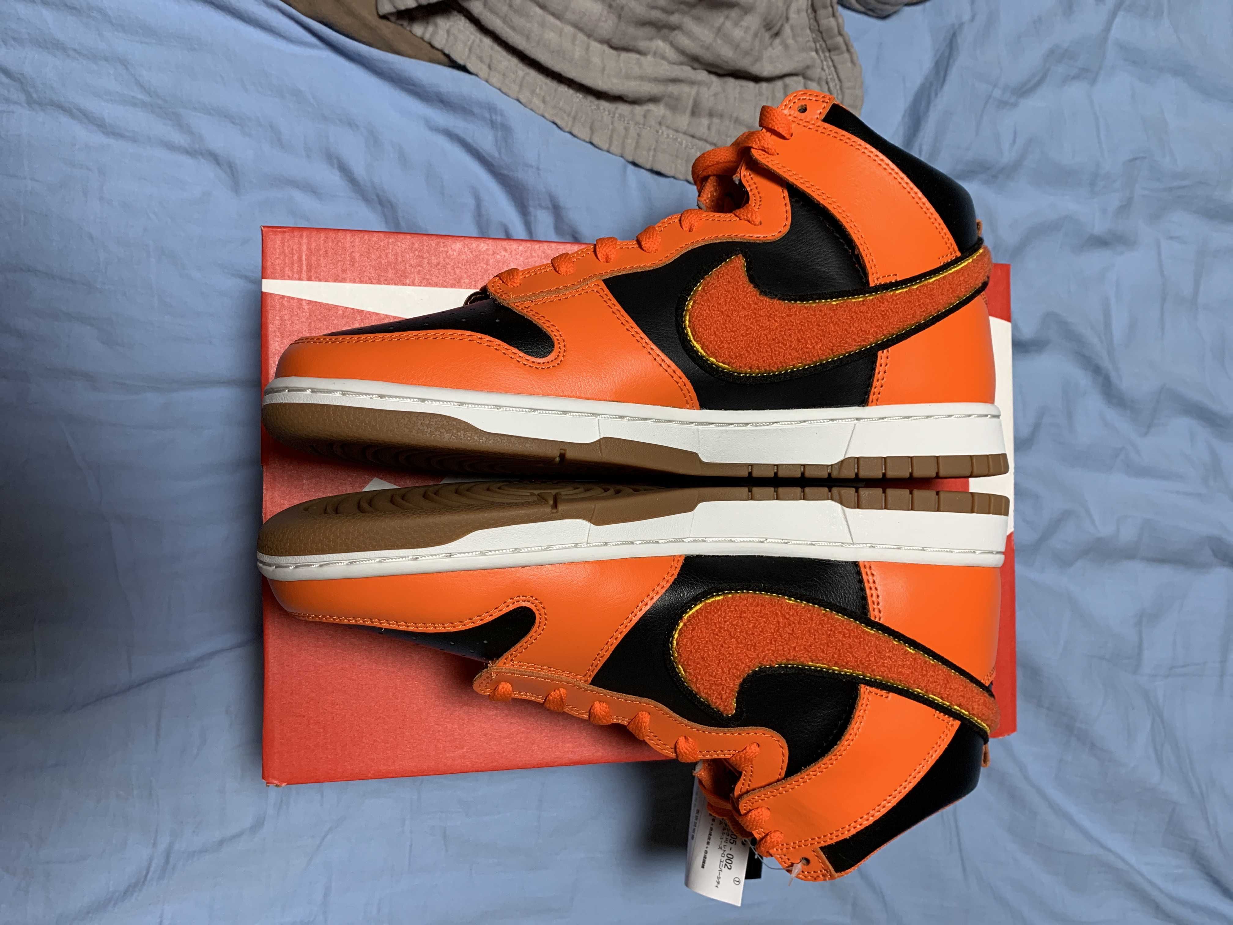 Nike Dunk High University Chenille Swoosh "Black/Orange"