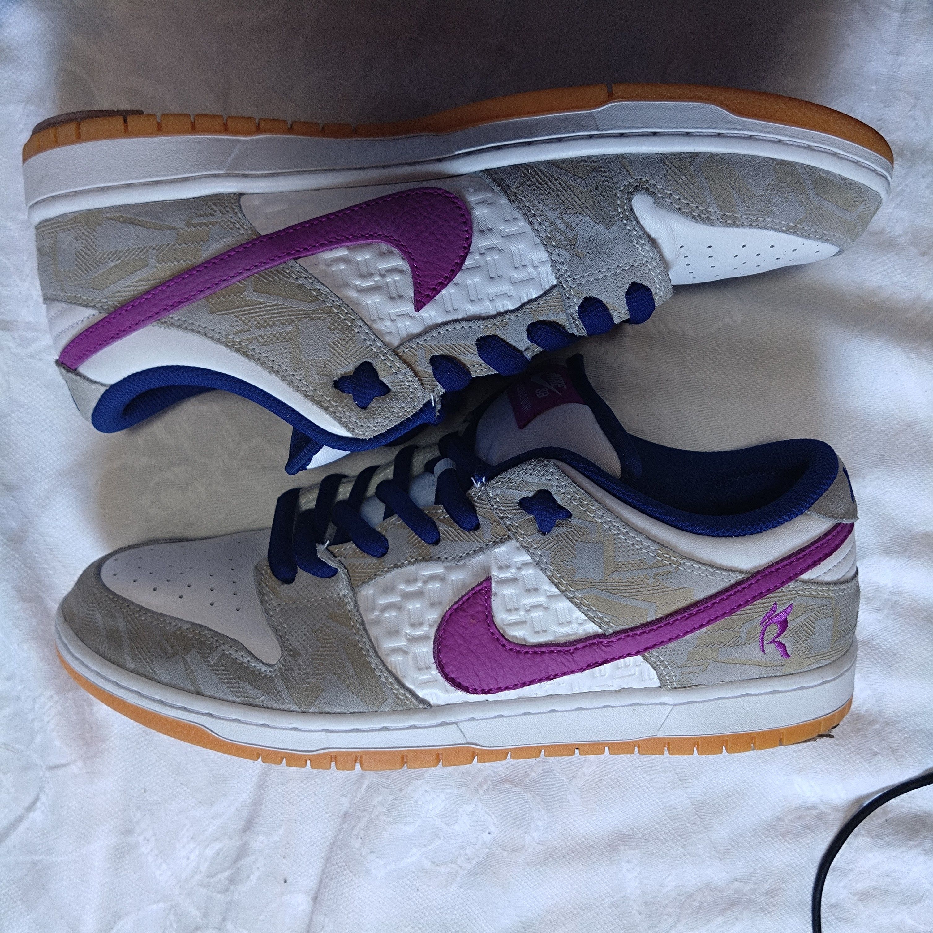 Rayssa Leal × Nike SB Dunk Low PRM "Pure Platinum and Vivid Purple"