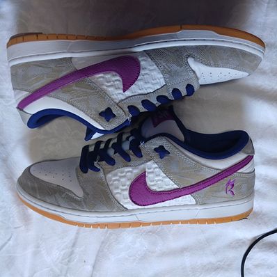 Rayssa Leal × Nike SB Dunk Low PRM "Pure Platinum and Vivid Purple"