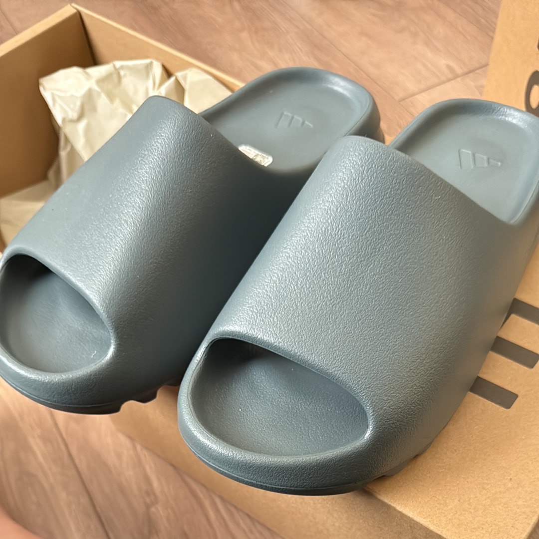 adidas YEEZY Slide "Slate Marine"